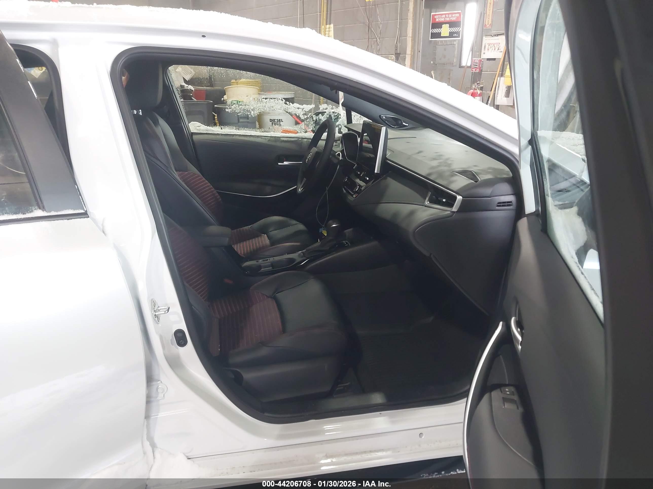 TOYOTA COROLLA image 5