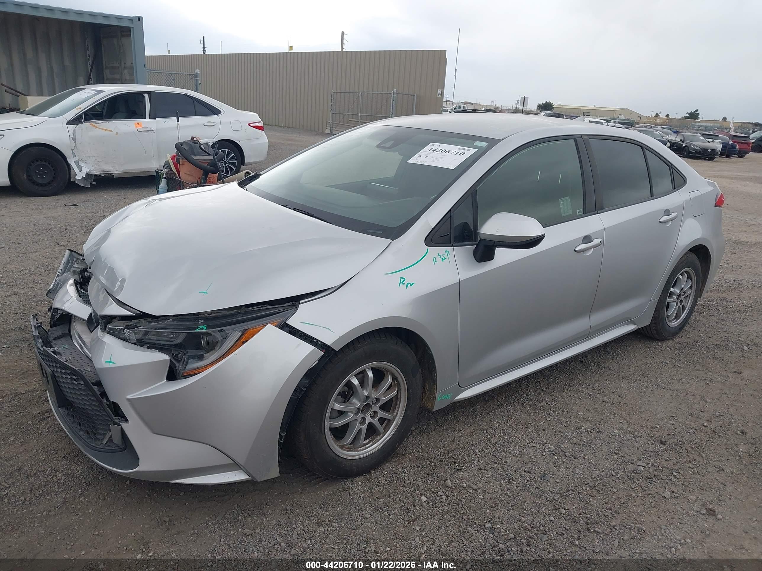 TOYOTA COROLLA image 2