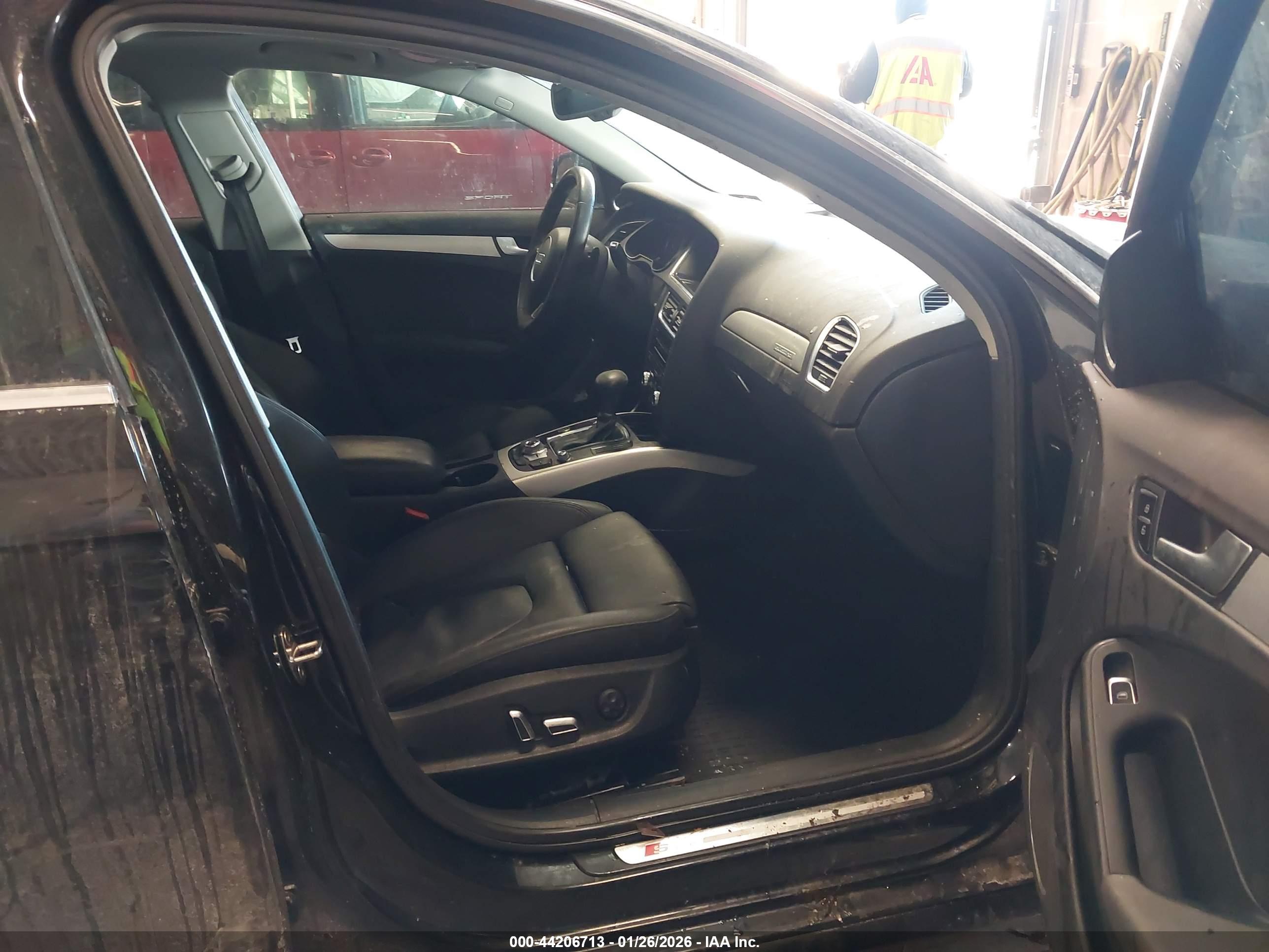 AUDI A4 image 5