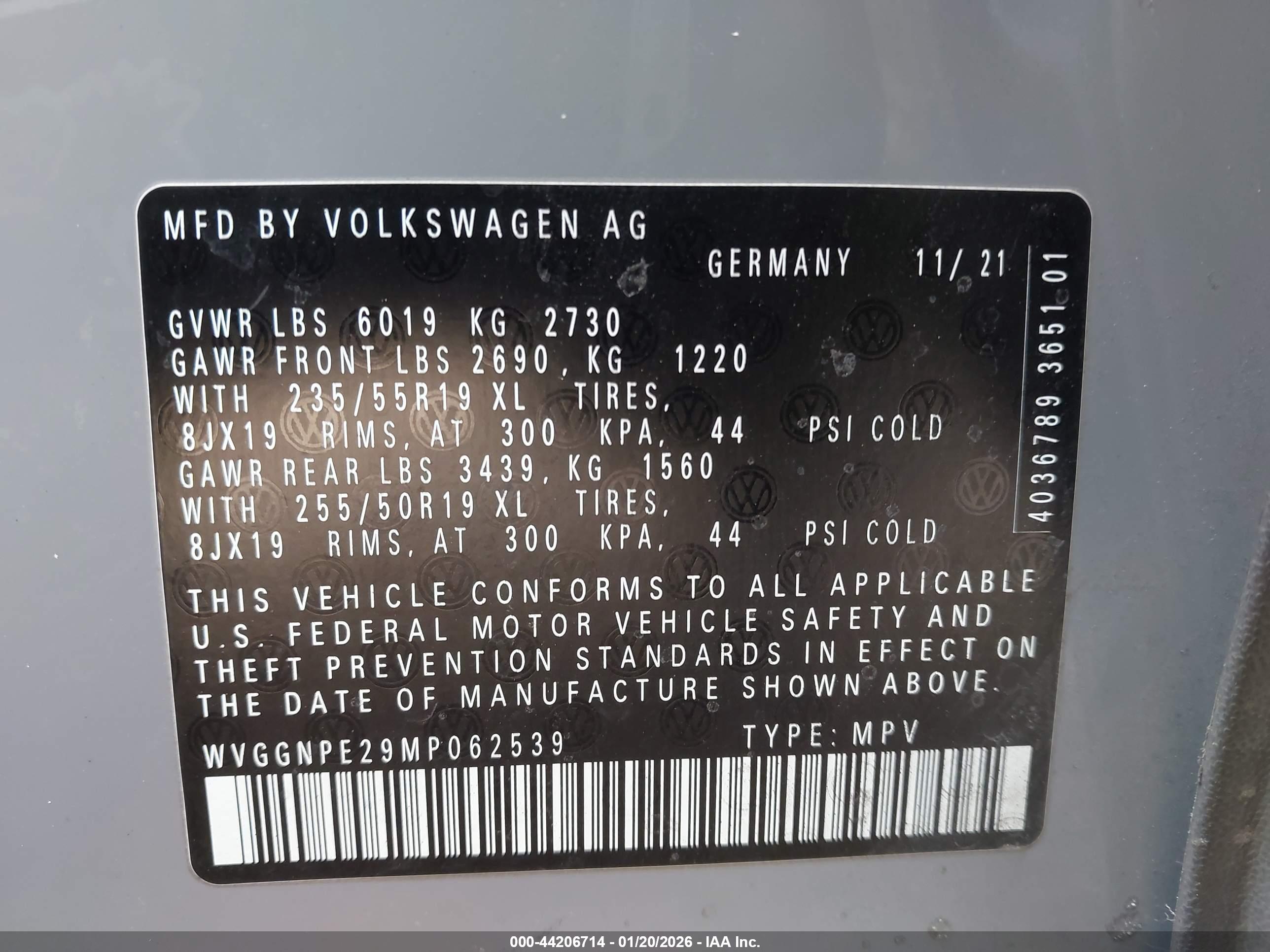 VOLKSWAGEN ID.4 image 9