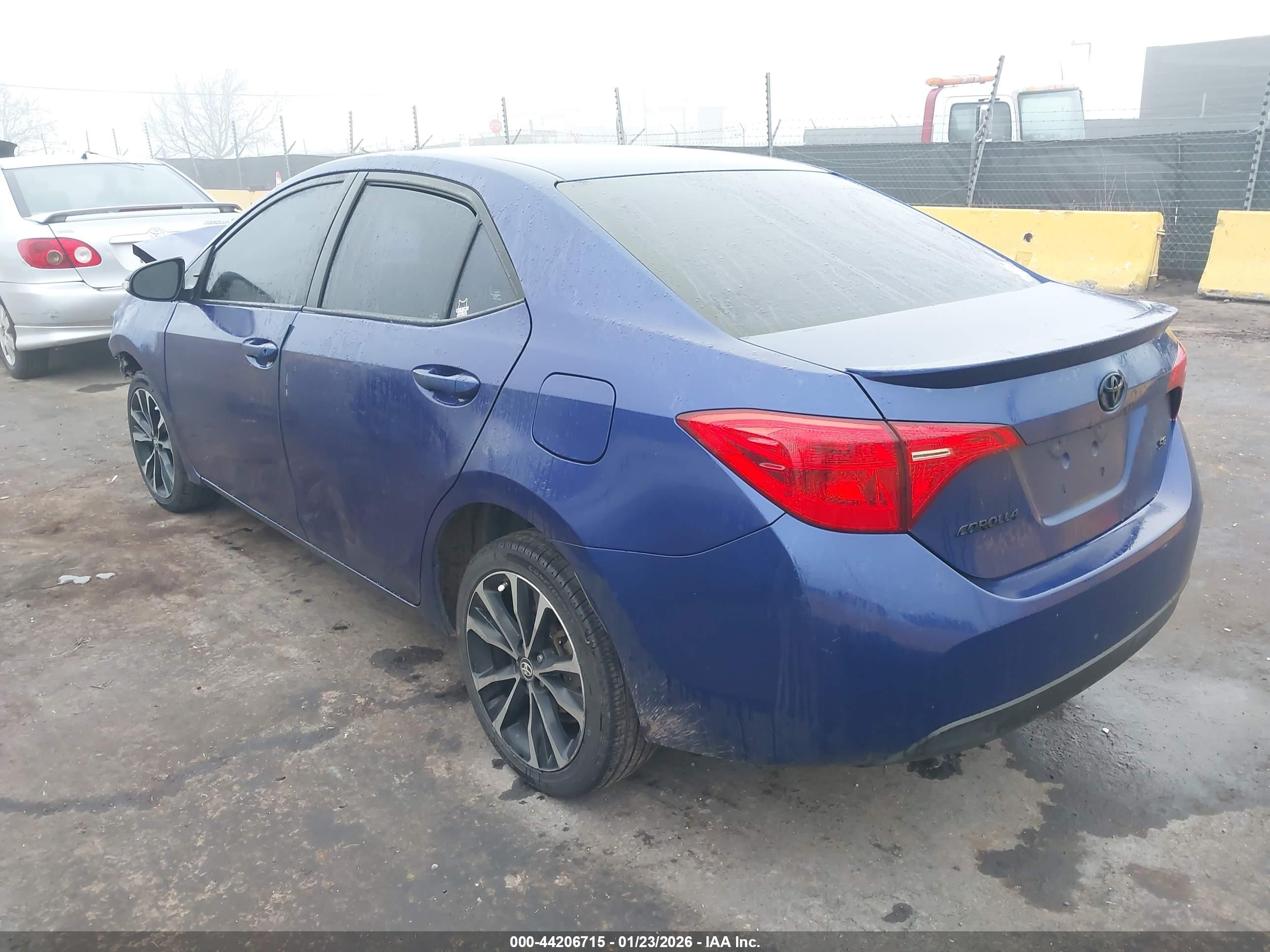 TOYOTA COROLLA image 3