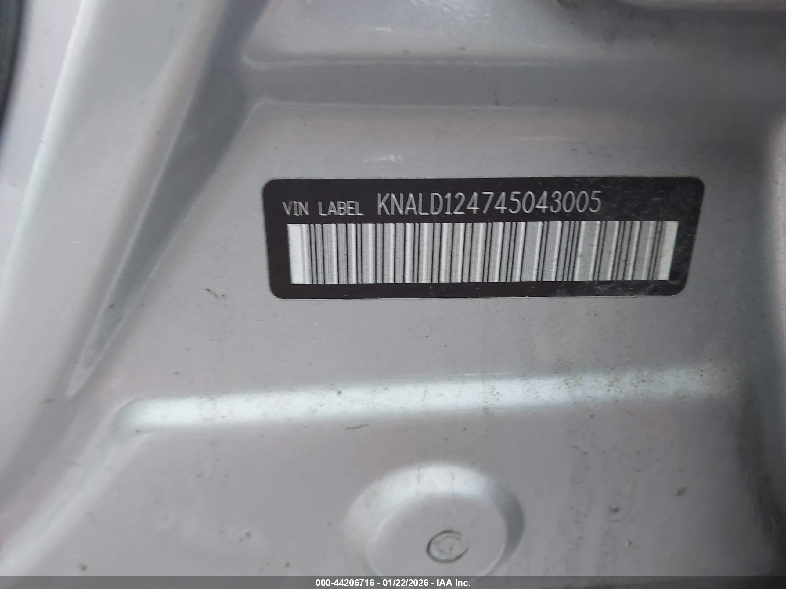 KIA AMANTI image 9