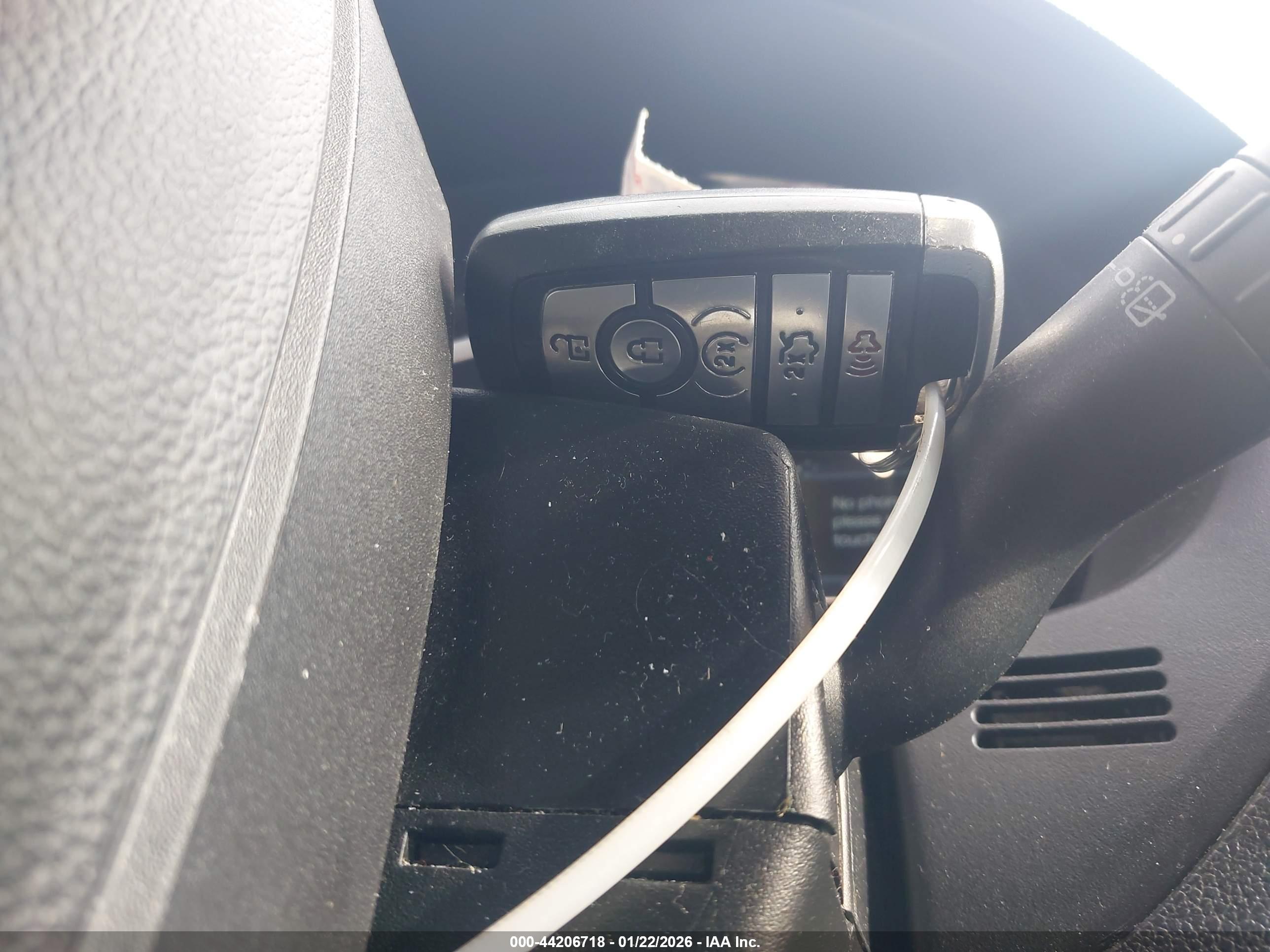 FORD EXPLORER image 11