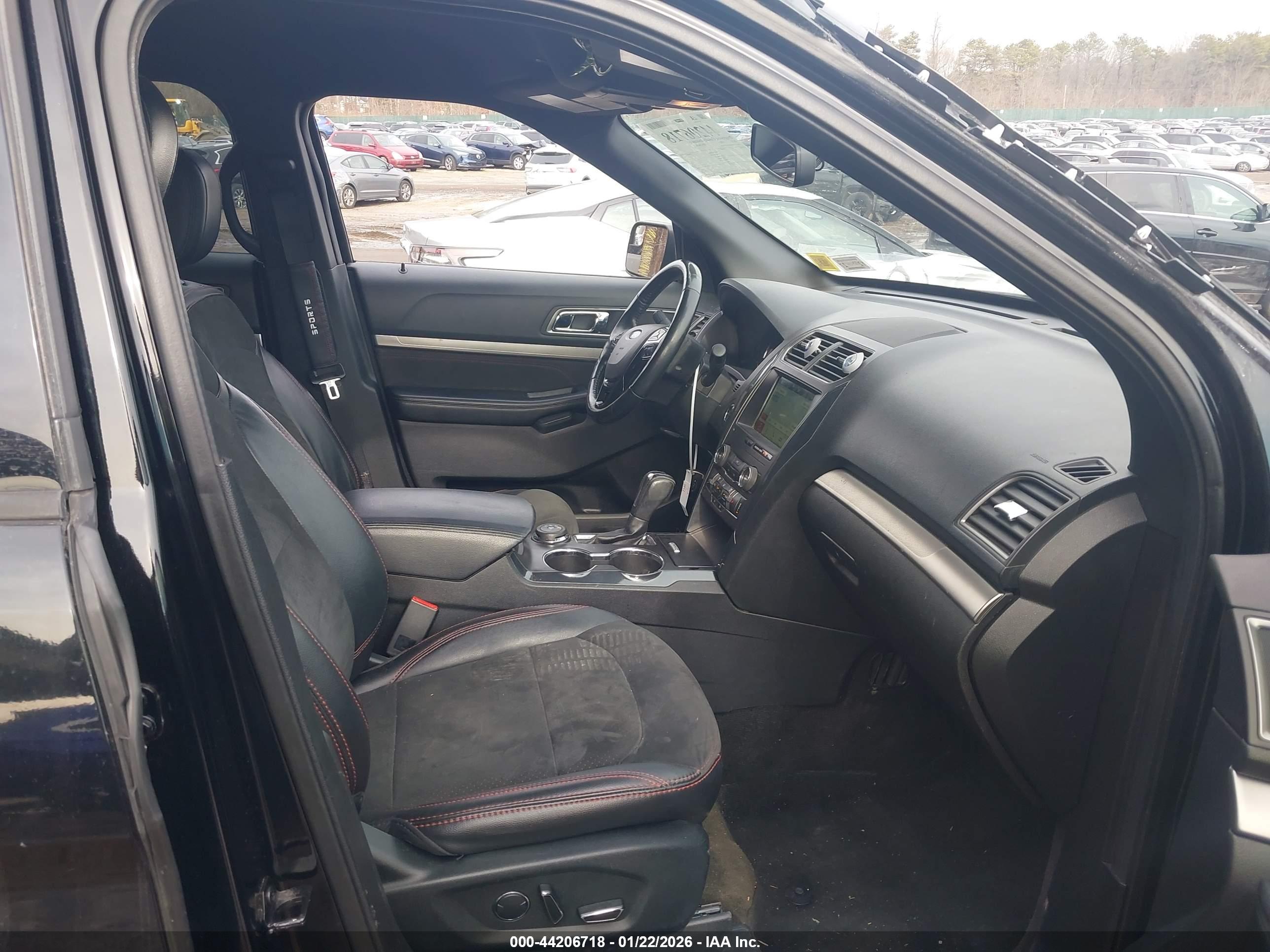 FORD EXPLORER image 5