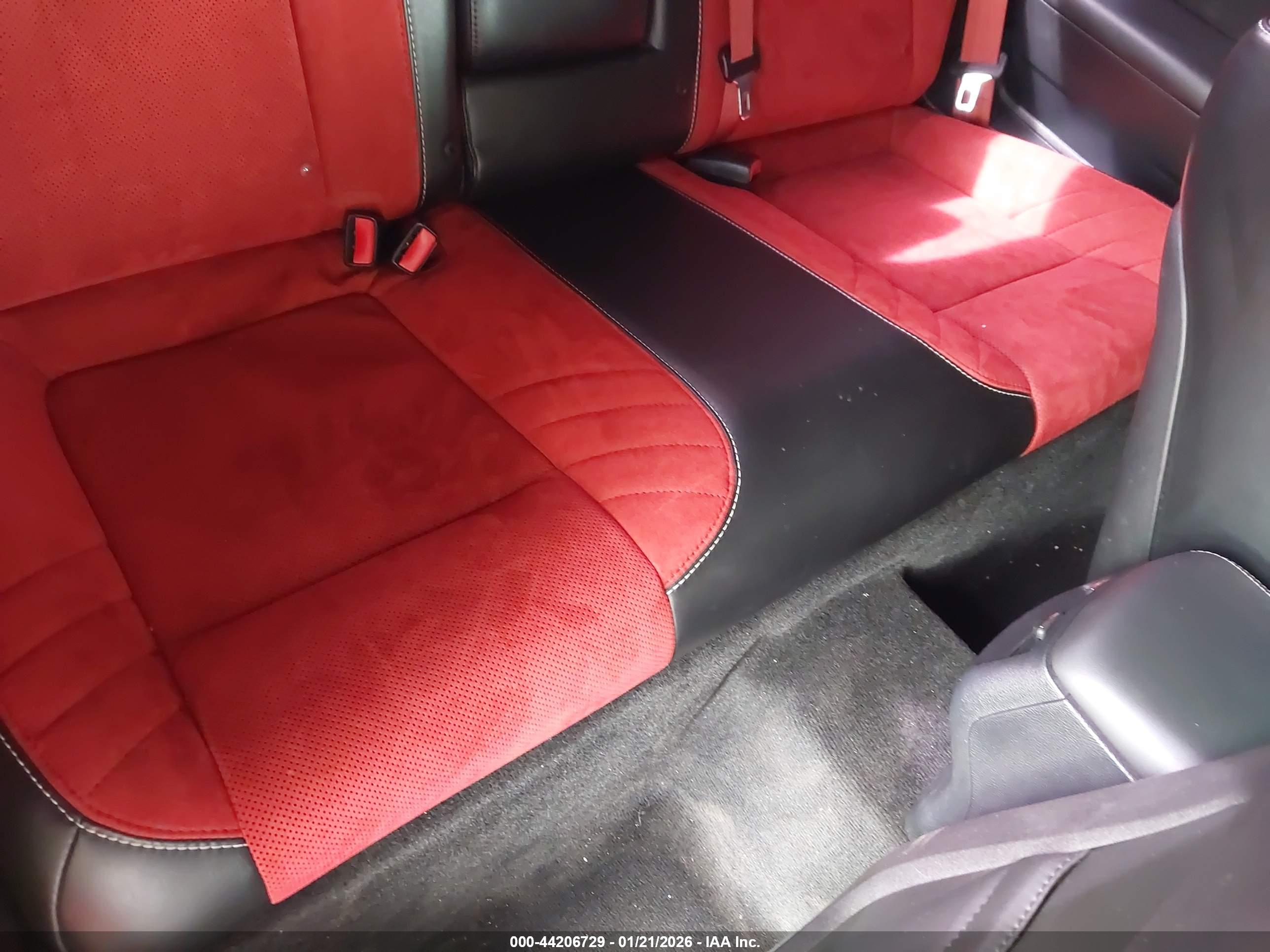 DODGE CHALLENGER image 8