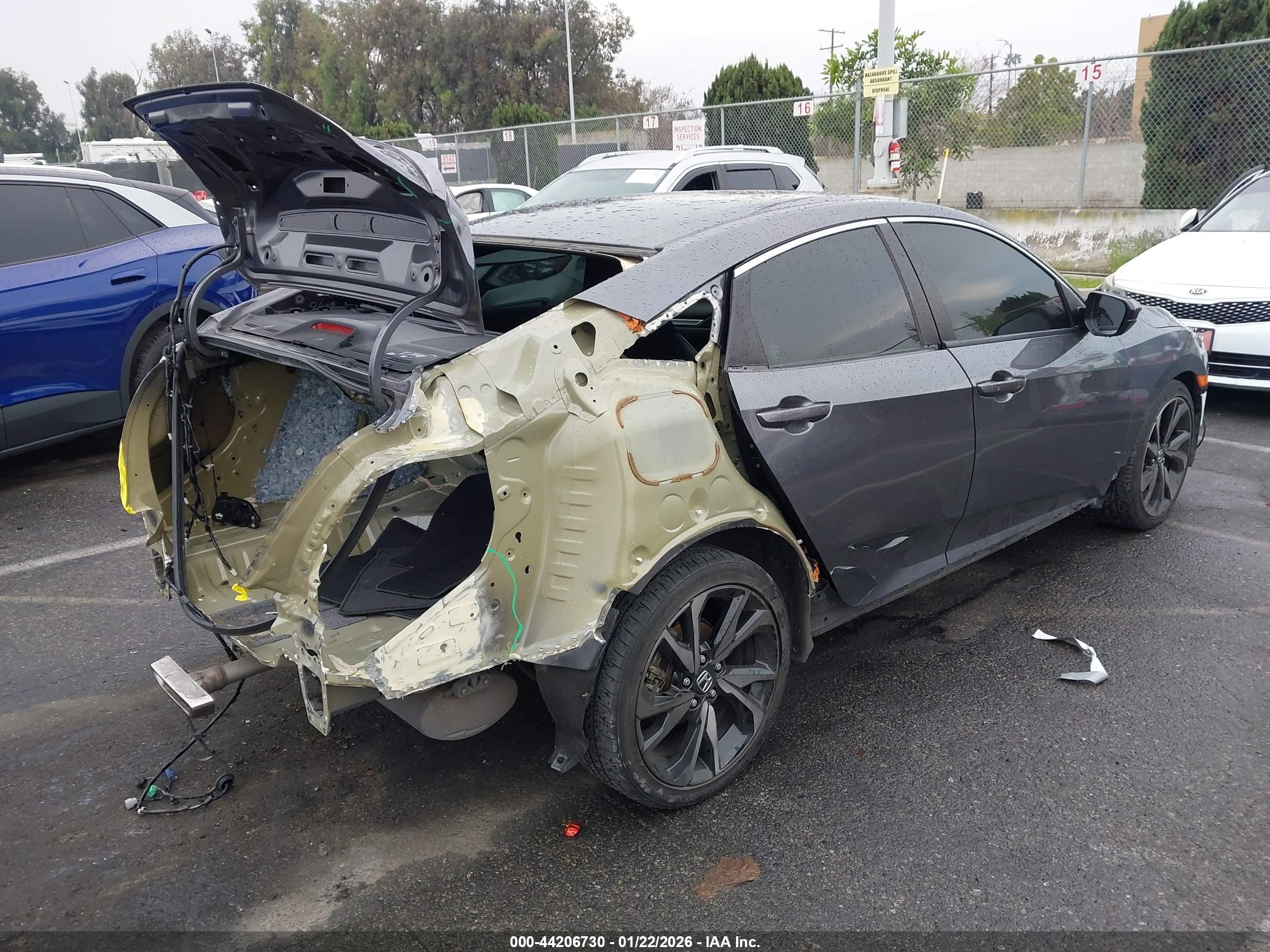 HONDA CIVIC image 4