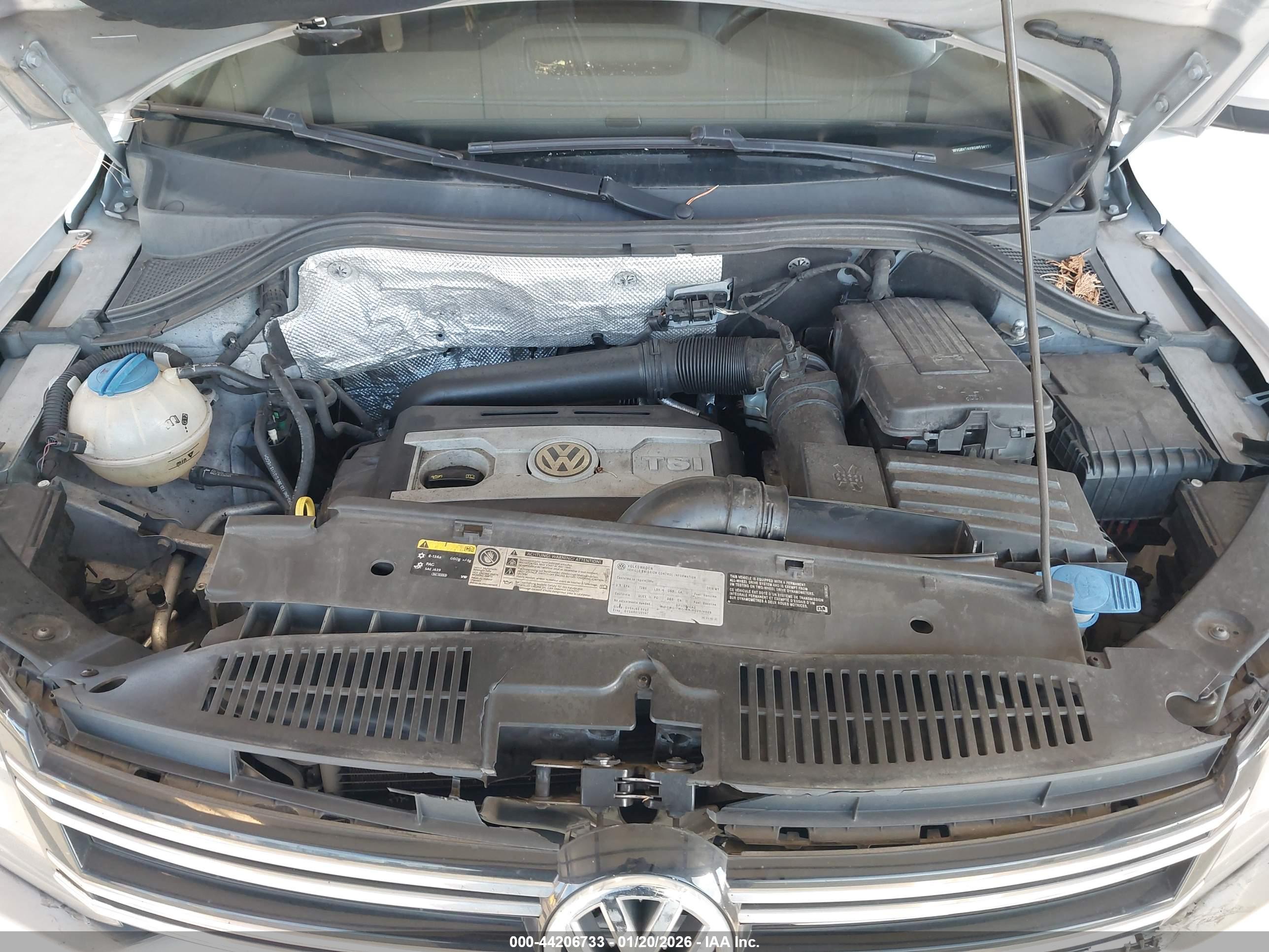 VOLKSWAGEN TIGUAN image 10