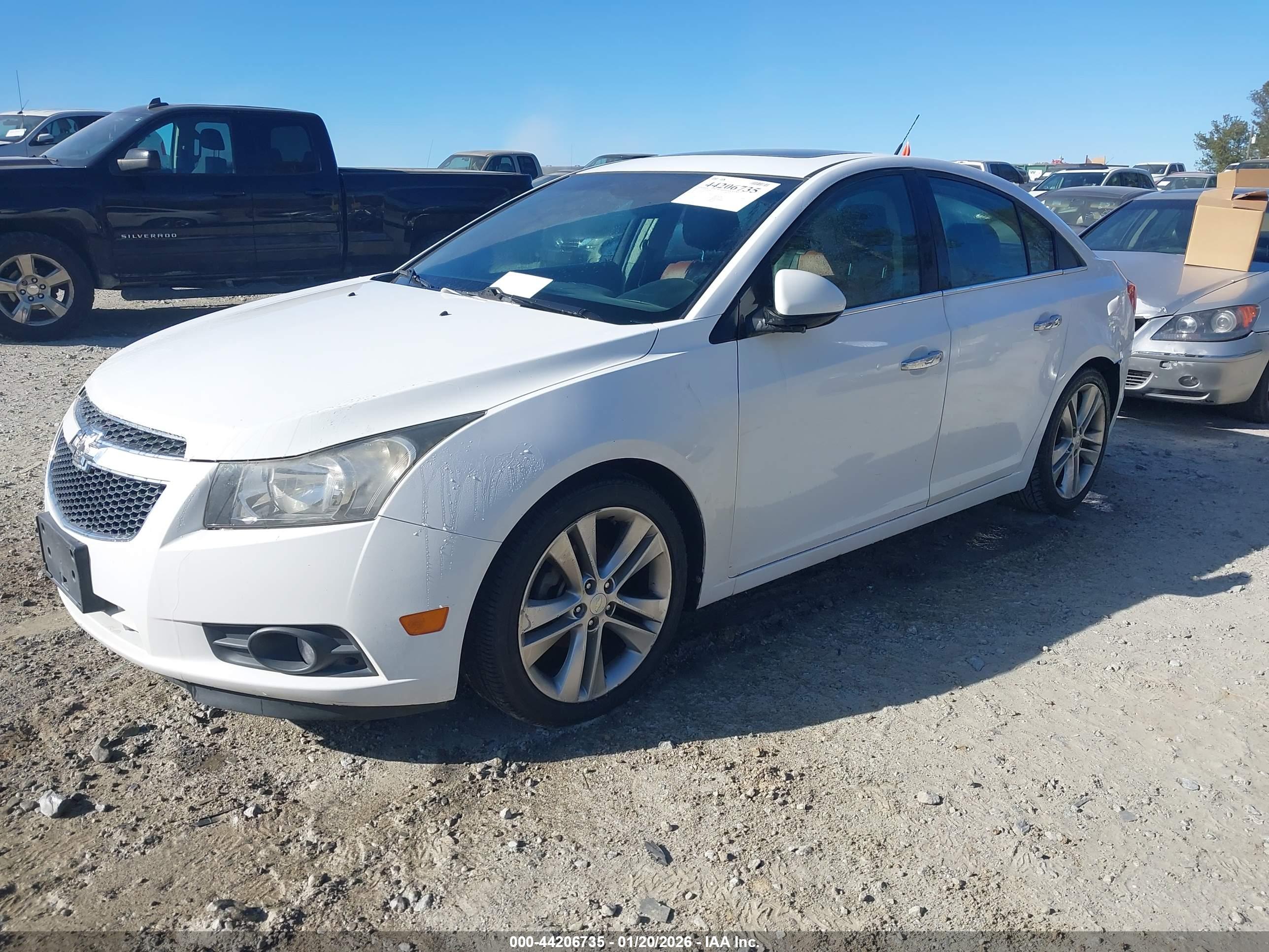 CHEVROLET CRUZE image 2