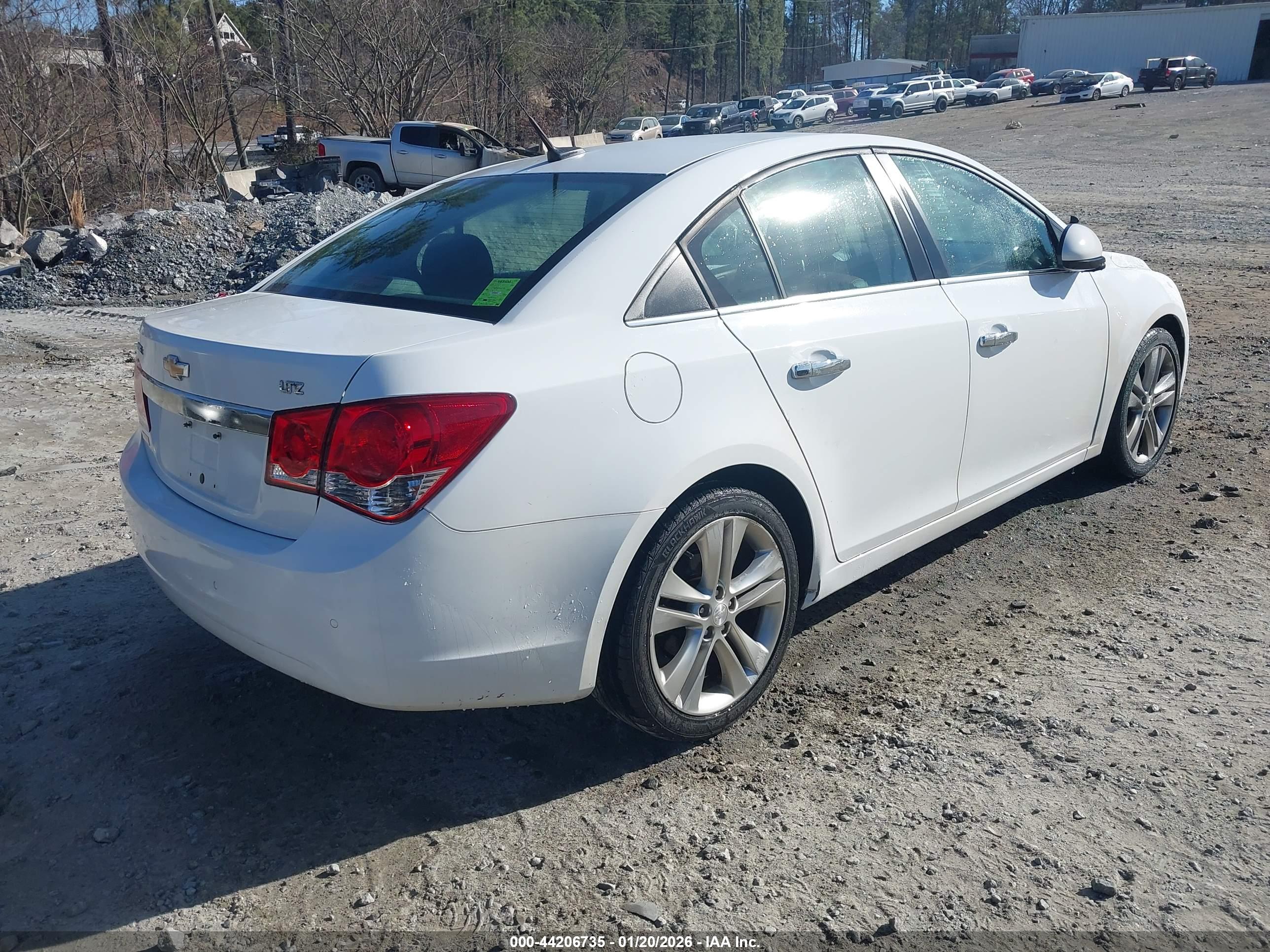 CHEVROLET CRUZE image 4