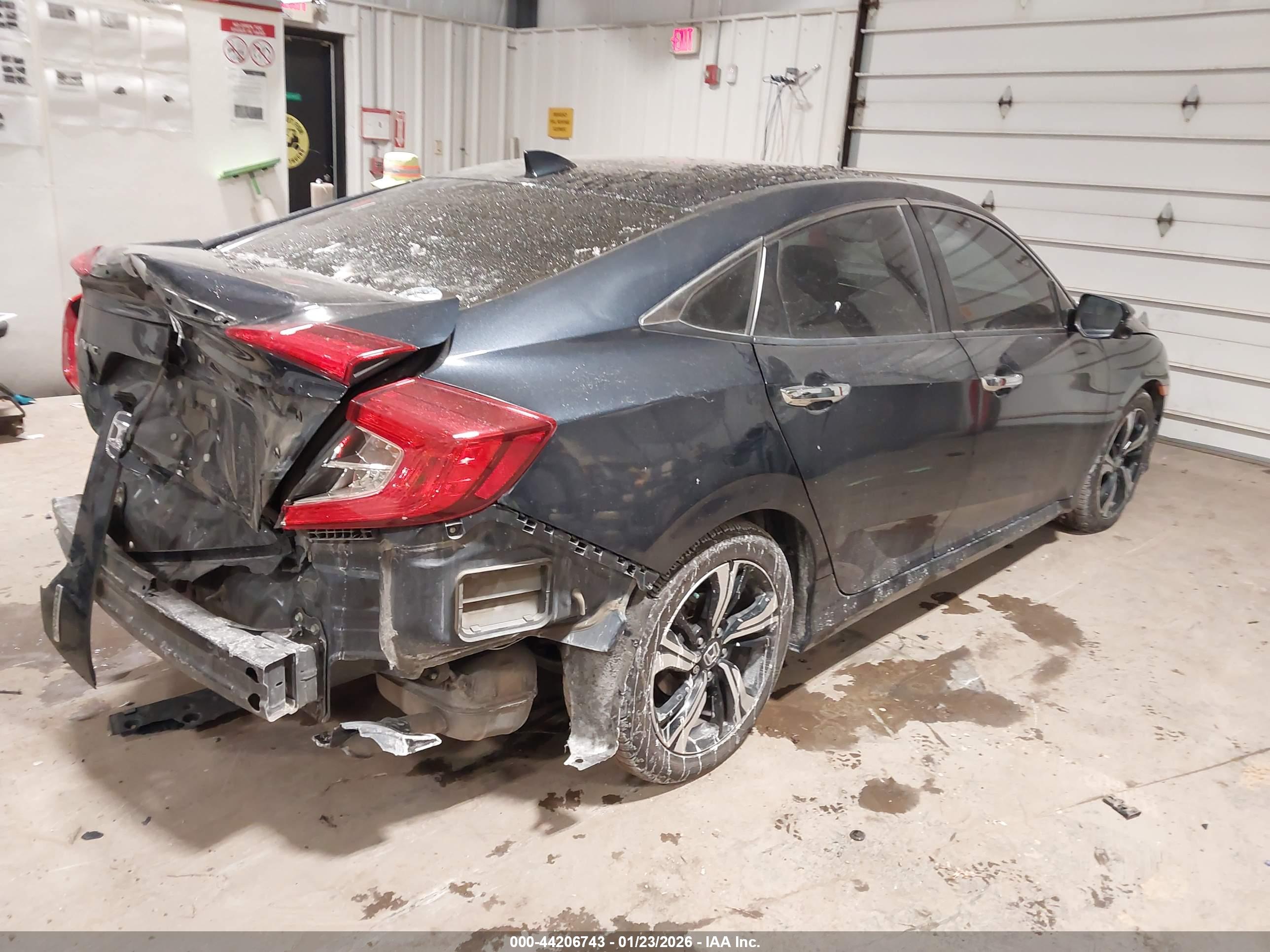 HONDA CIVIC image 4