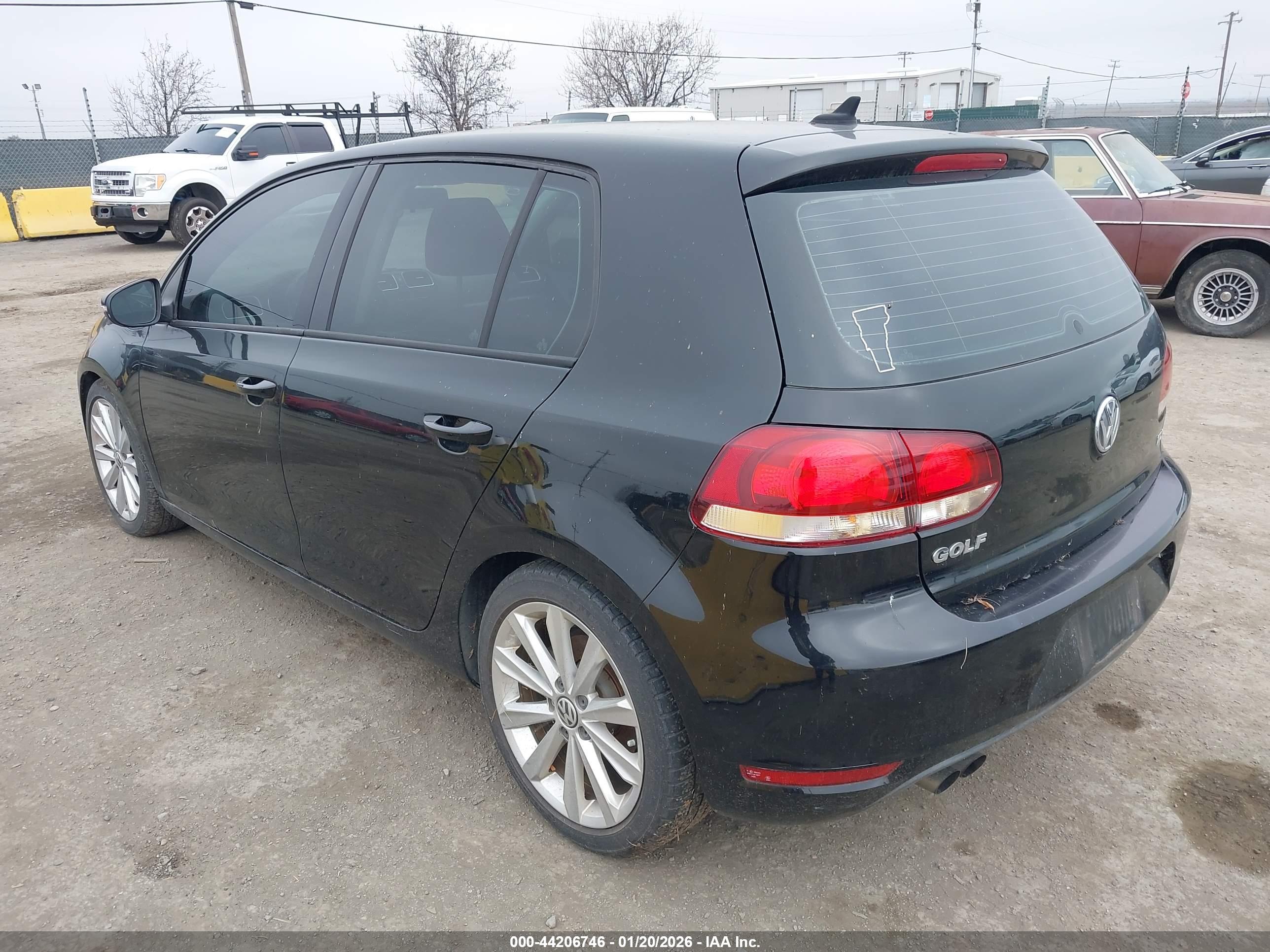 VOLKSWAGEN GOLF image 3
