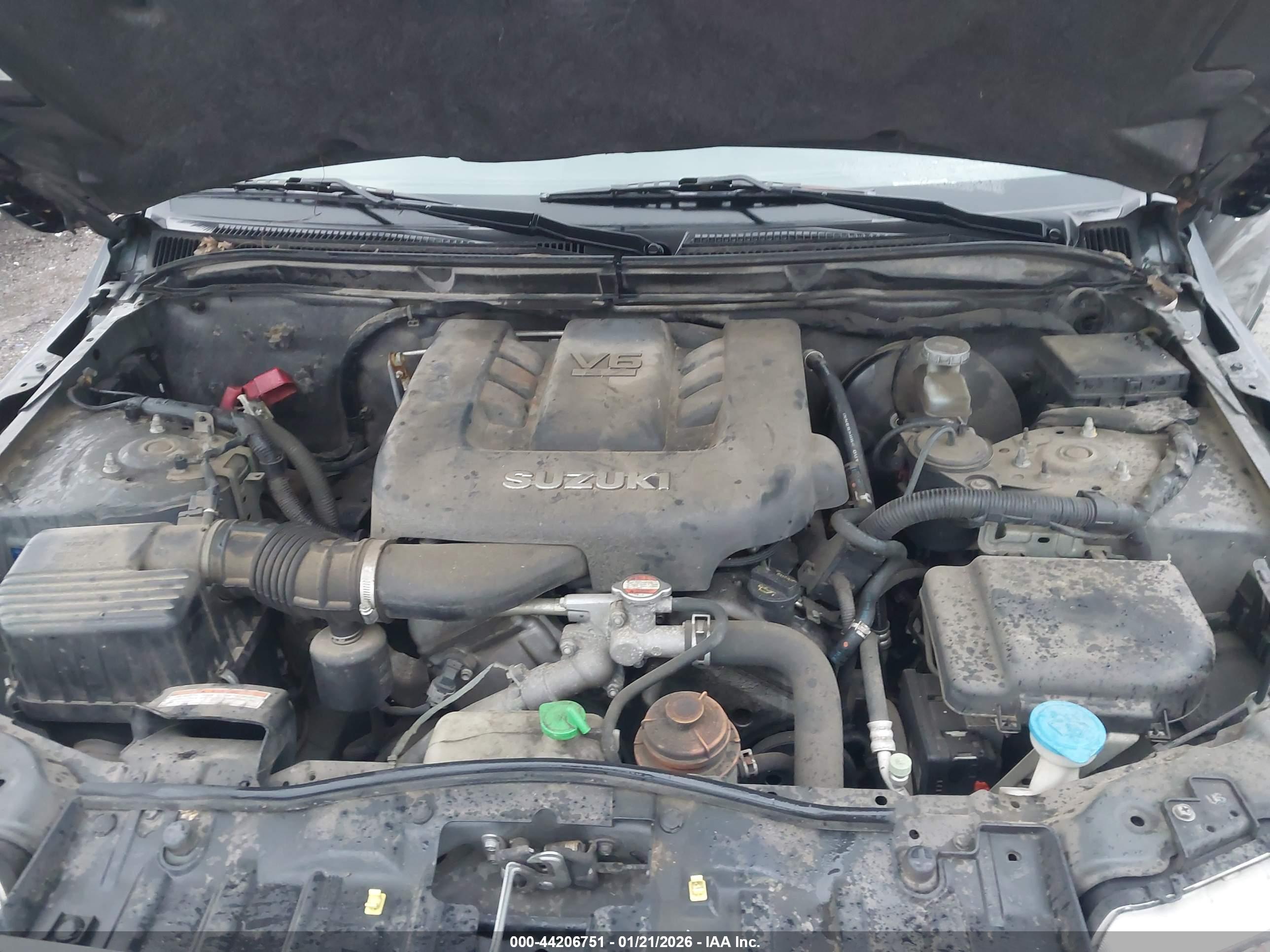 SUZUKI GRAND image 10