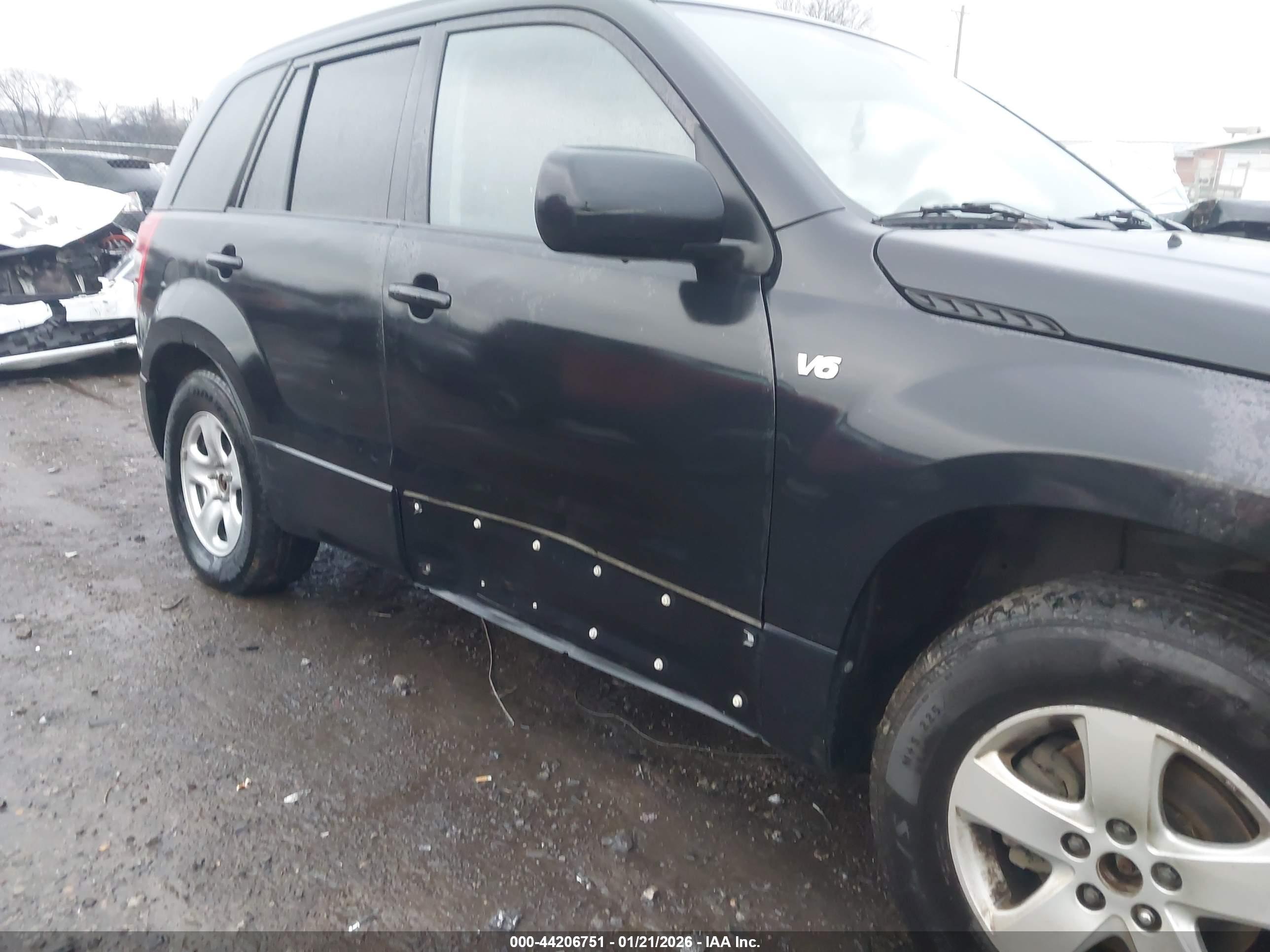 SUZUKI GRAND image 6