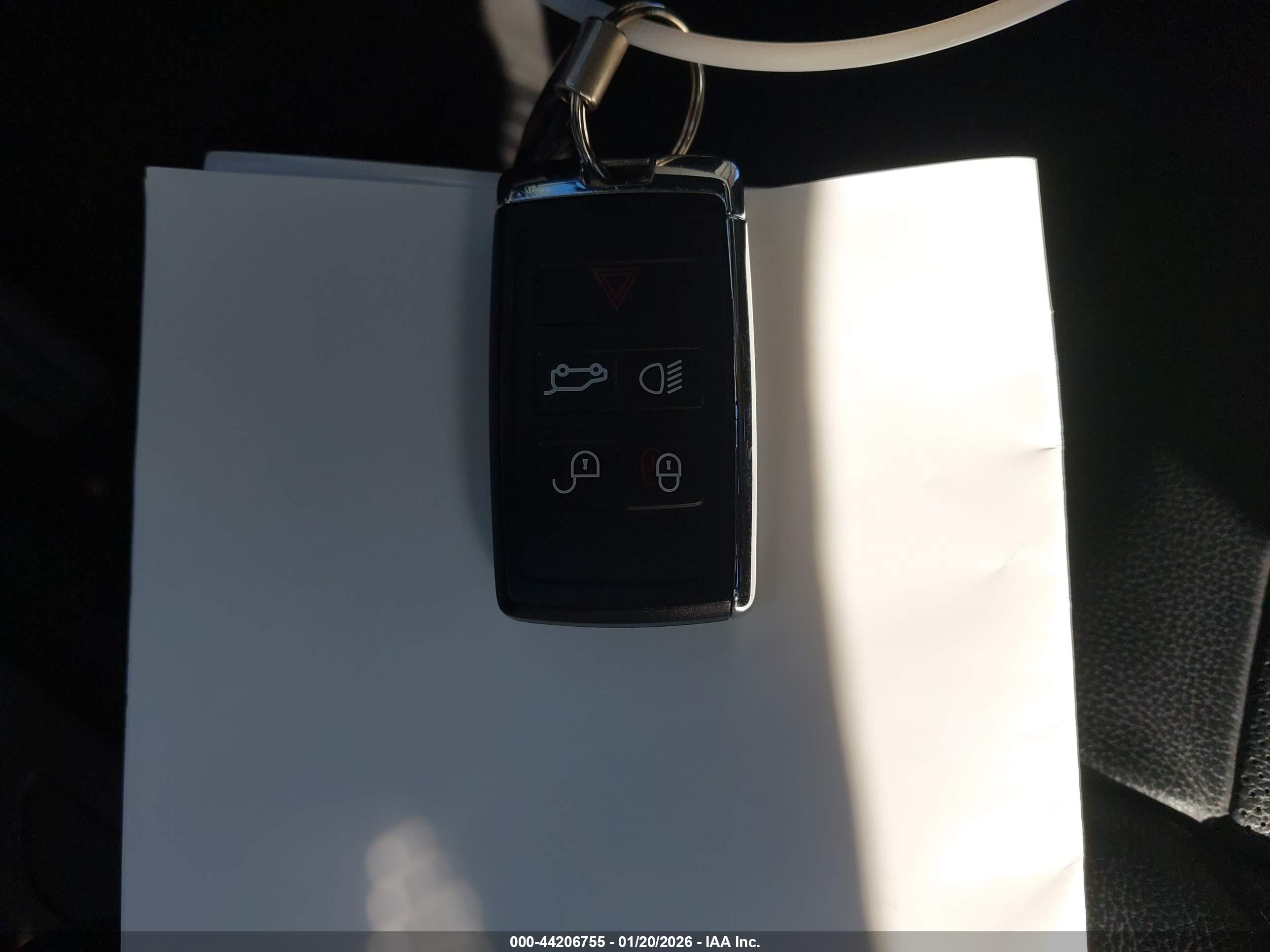 LAND ROVER image 11