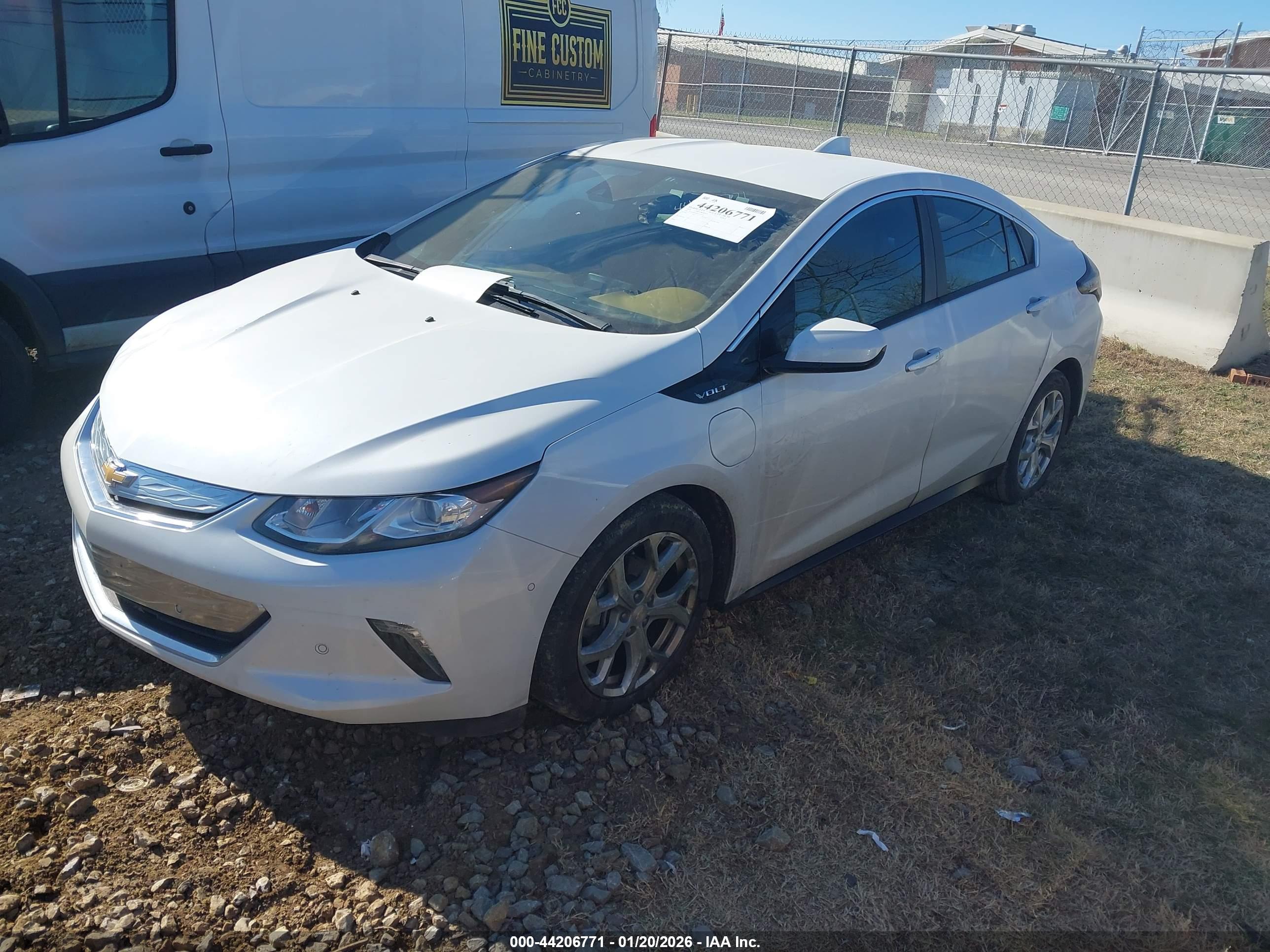 CHEVROLET VOLT image 2