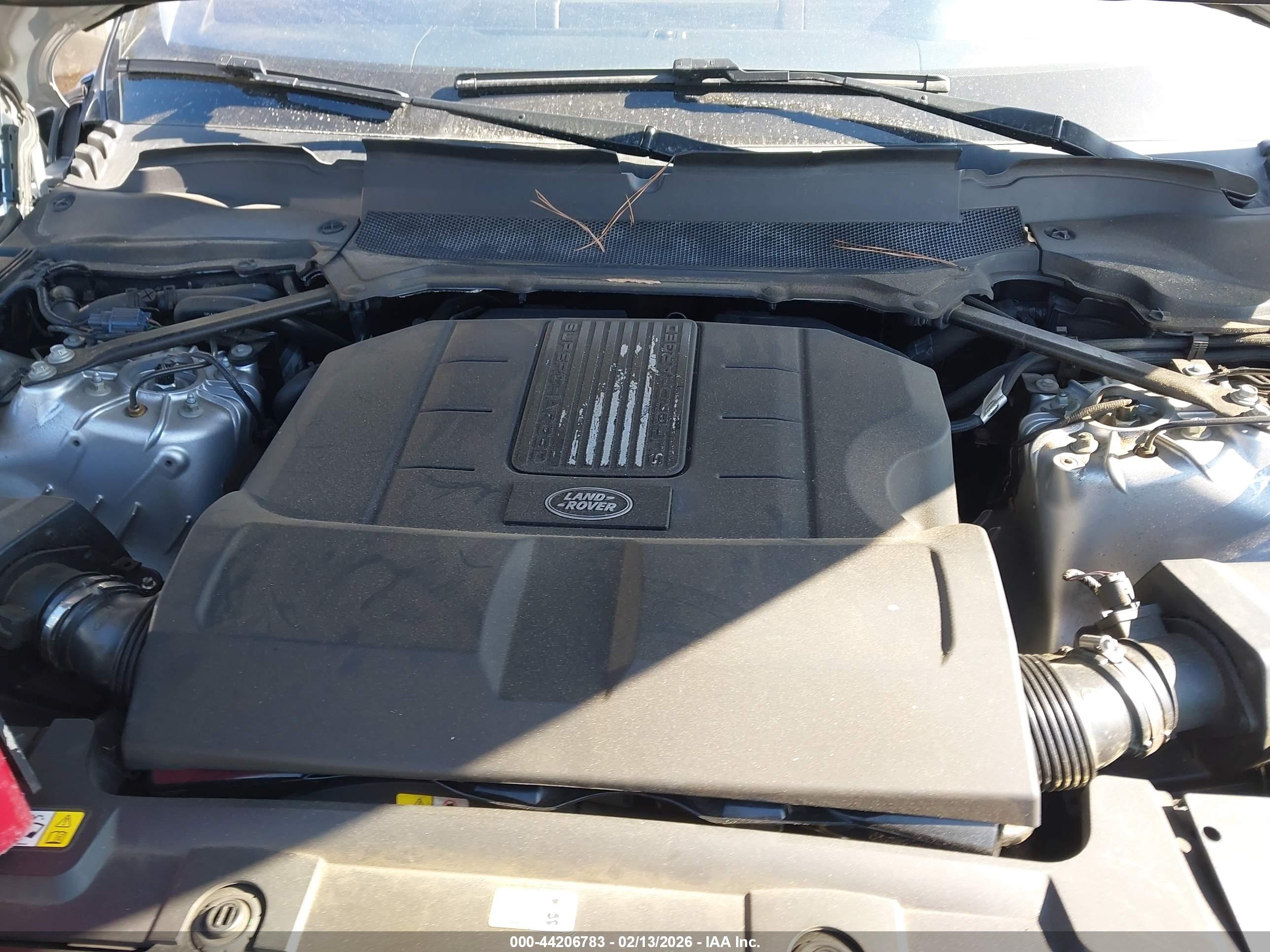 LAND ROVER image 10