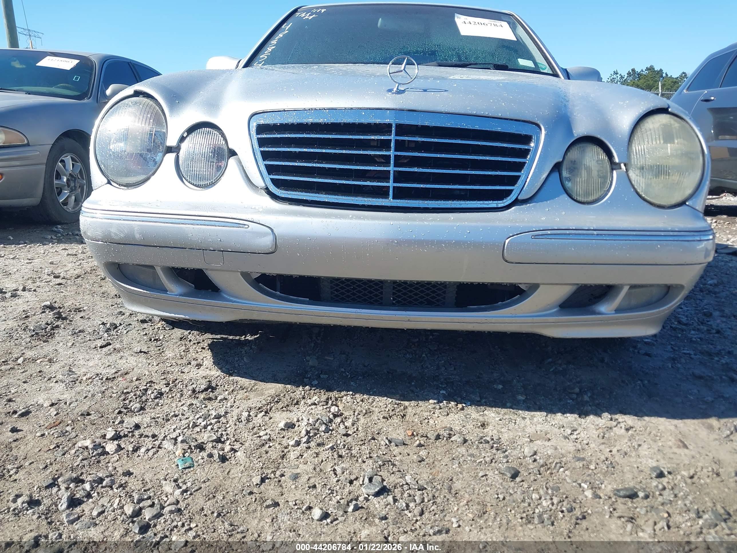 MERCEDES-BENZ E image 6