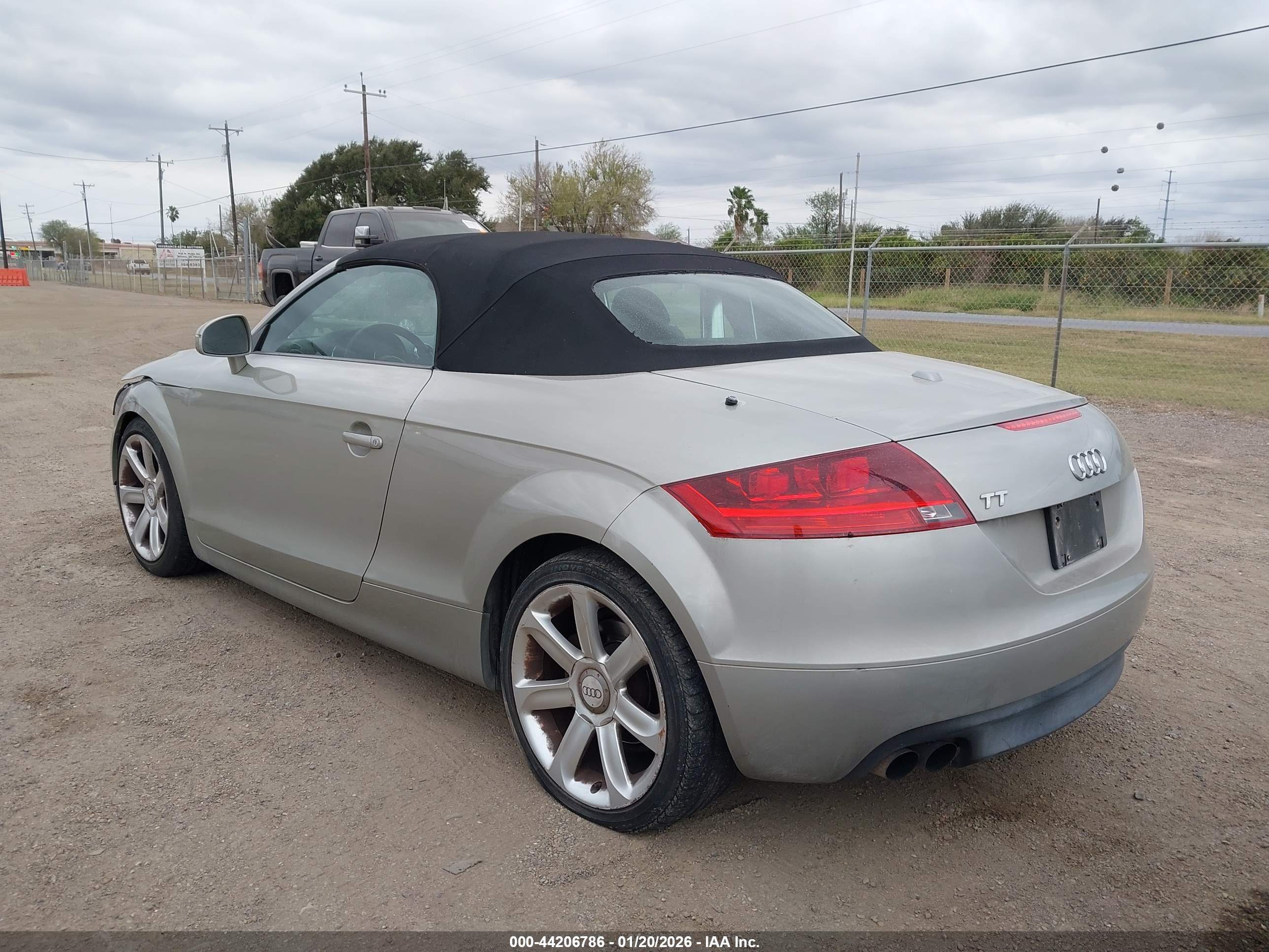 AUDI TT image 3