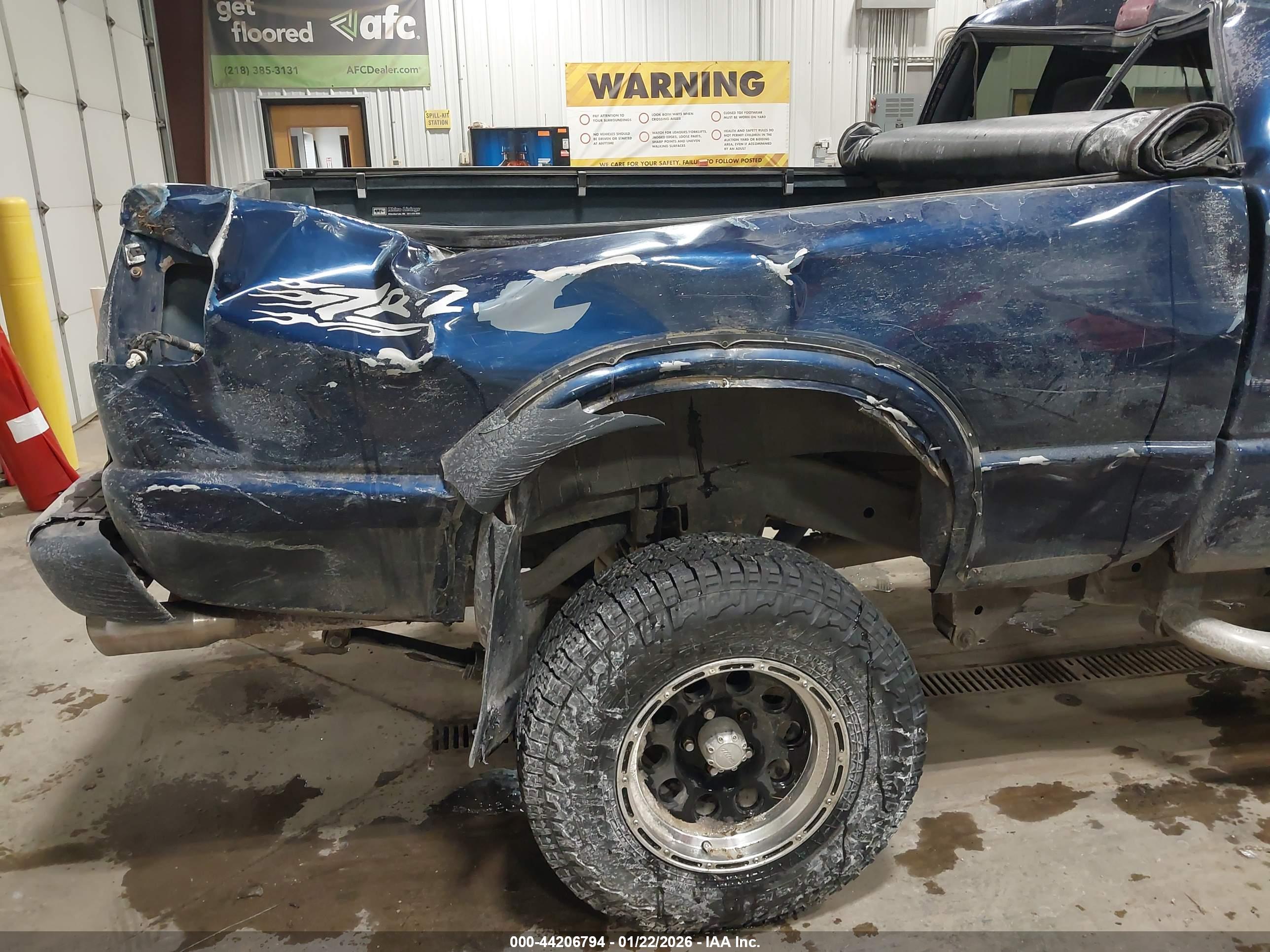 CHEVROLET S-10 image 6