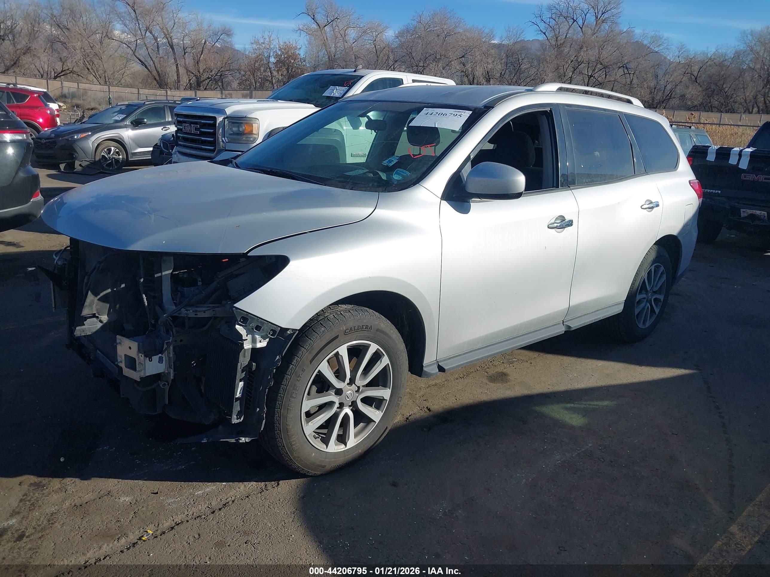NISSAN PATHFINDER image 2