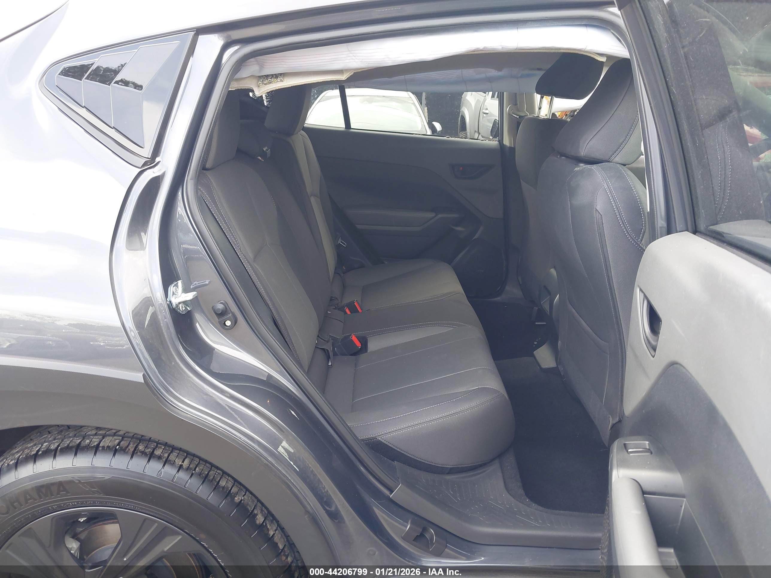 SUBARU CROSSTREK image 8