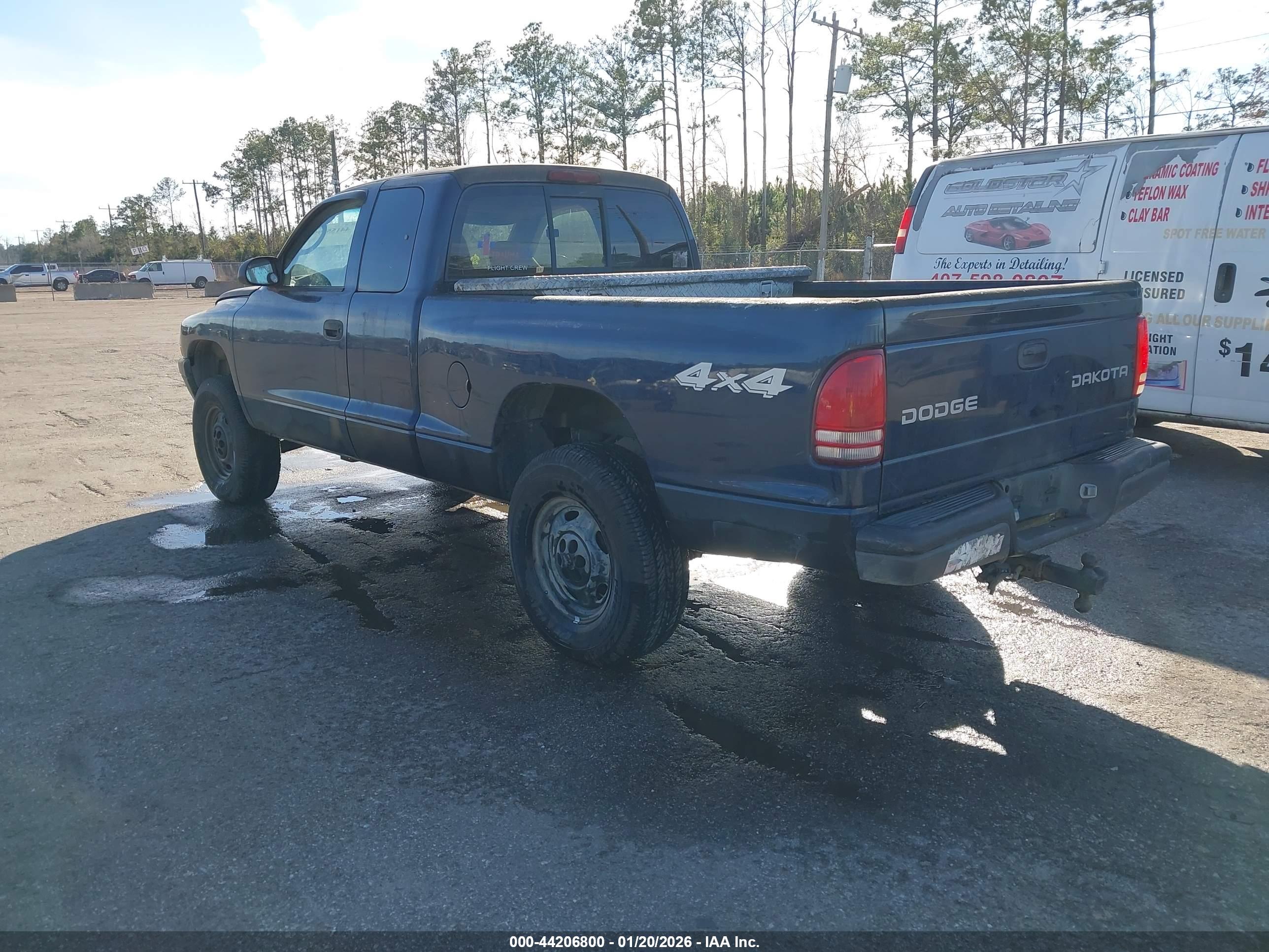 DODGE DAKOTA image 3