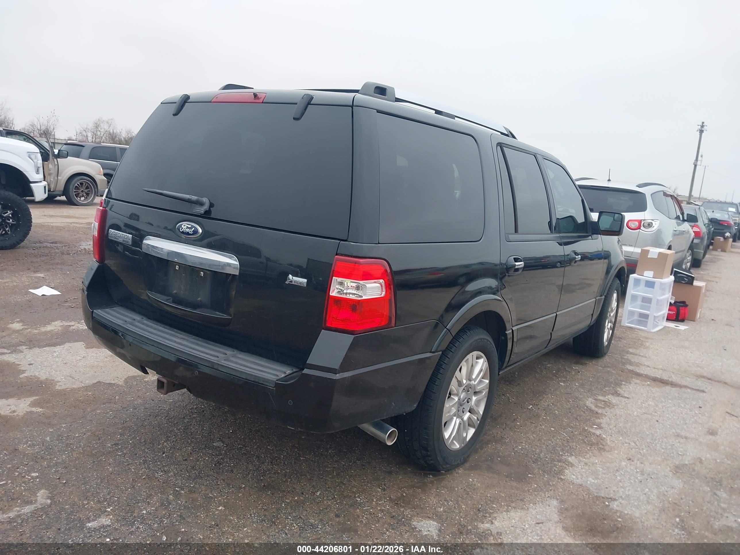 FORD EXPEDITION image 4
