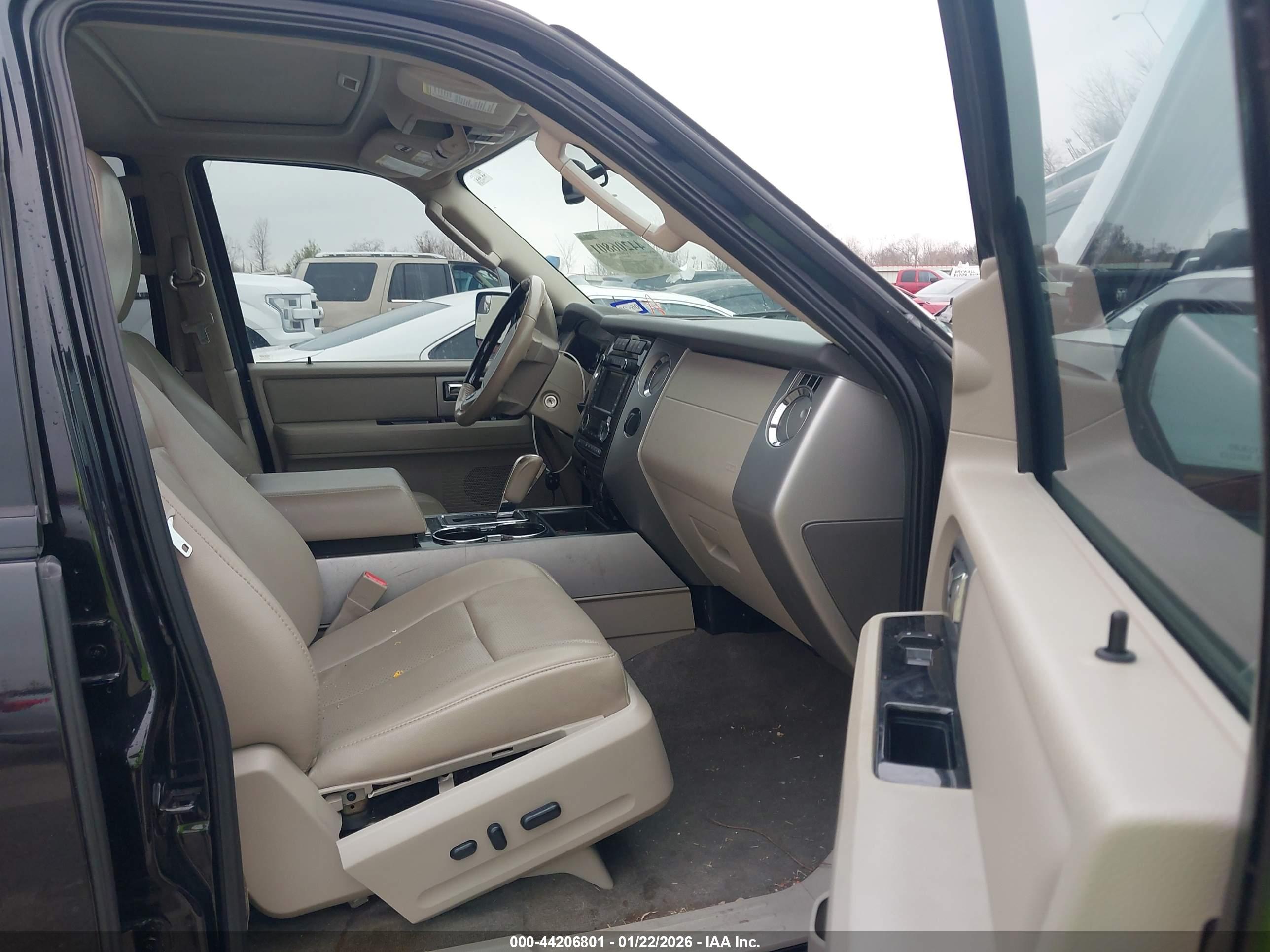 FORD EXPEDITION image 5
