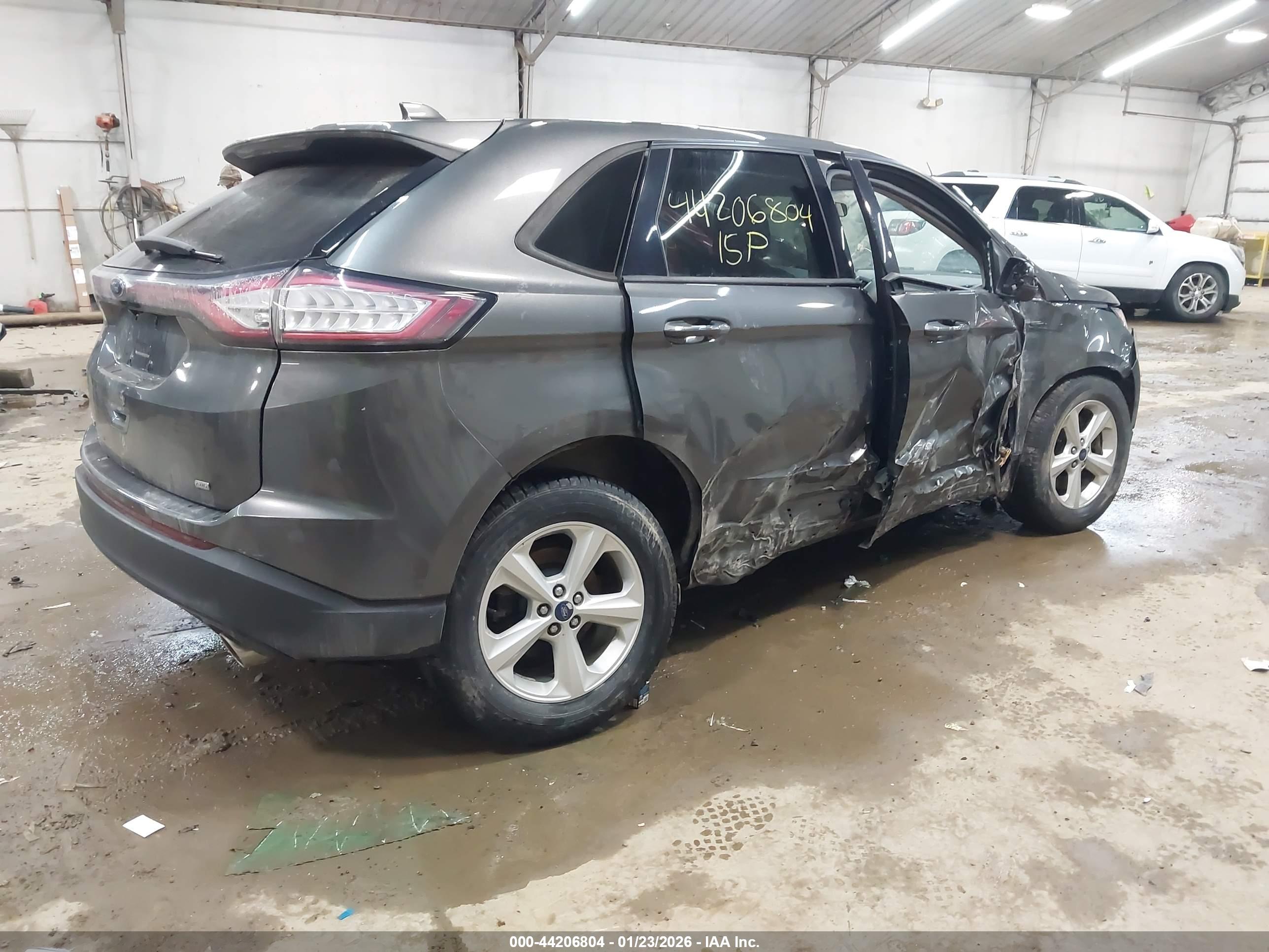 FORD EDGE image 4