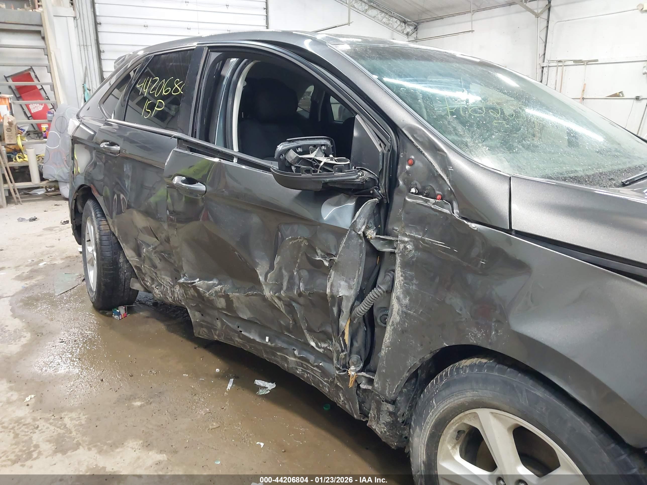 FORD EDGE image 6