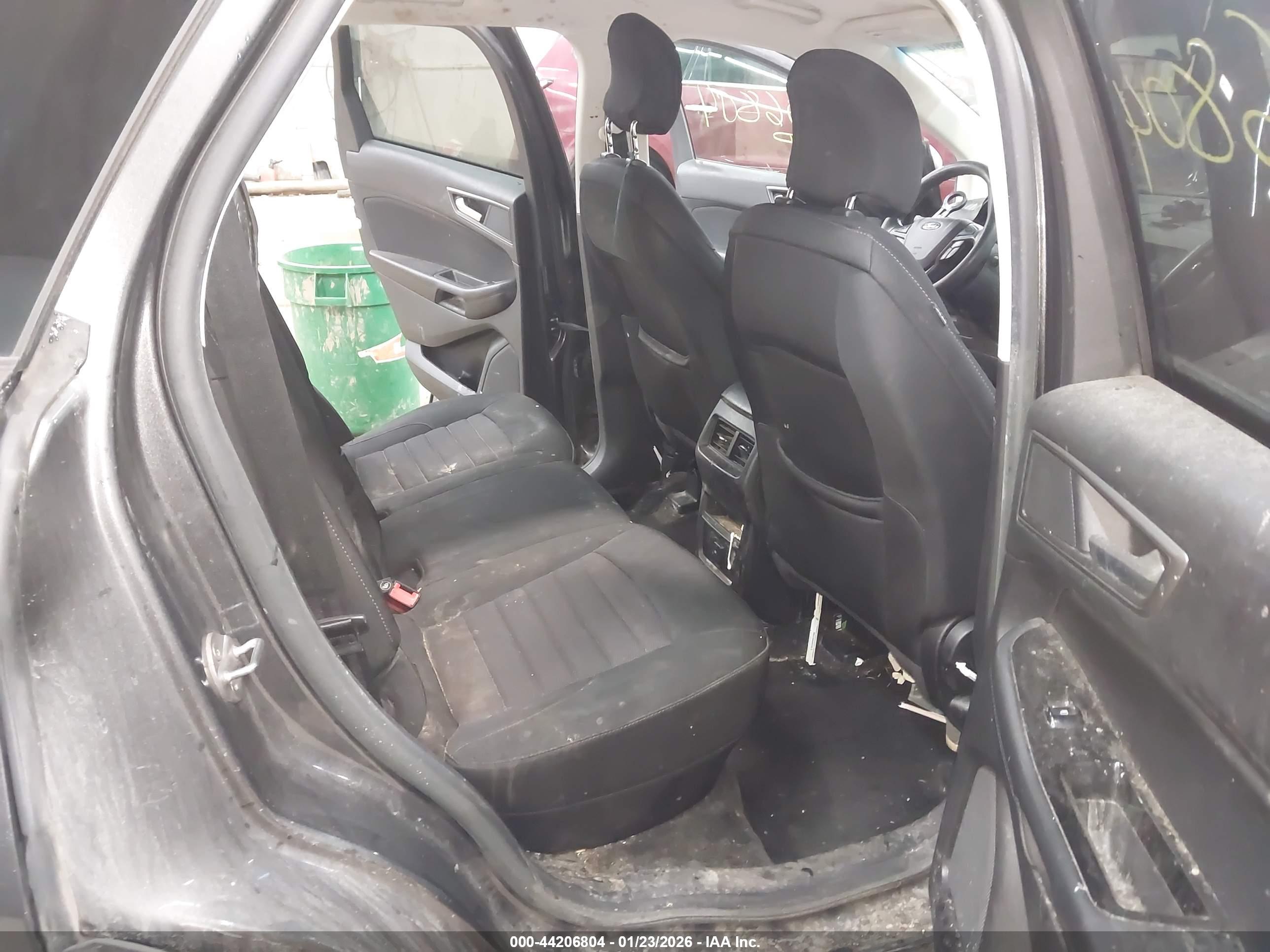 FORD EDGE image 8