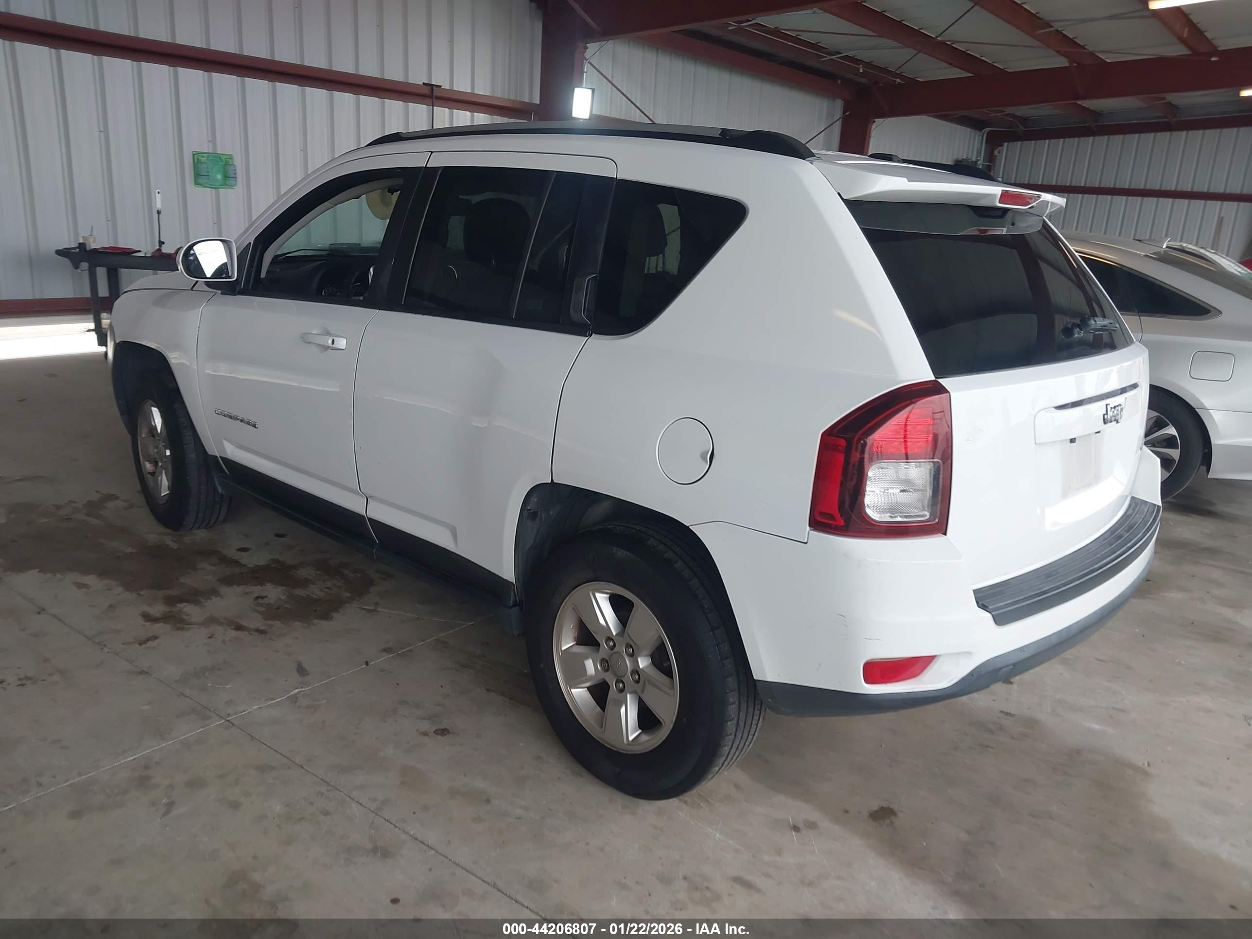 JEEP COMPASS image 3