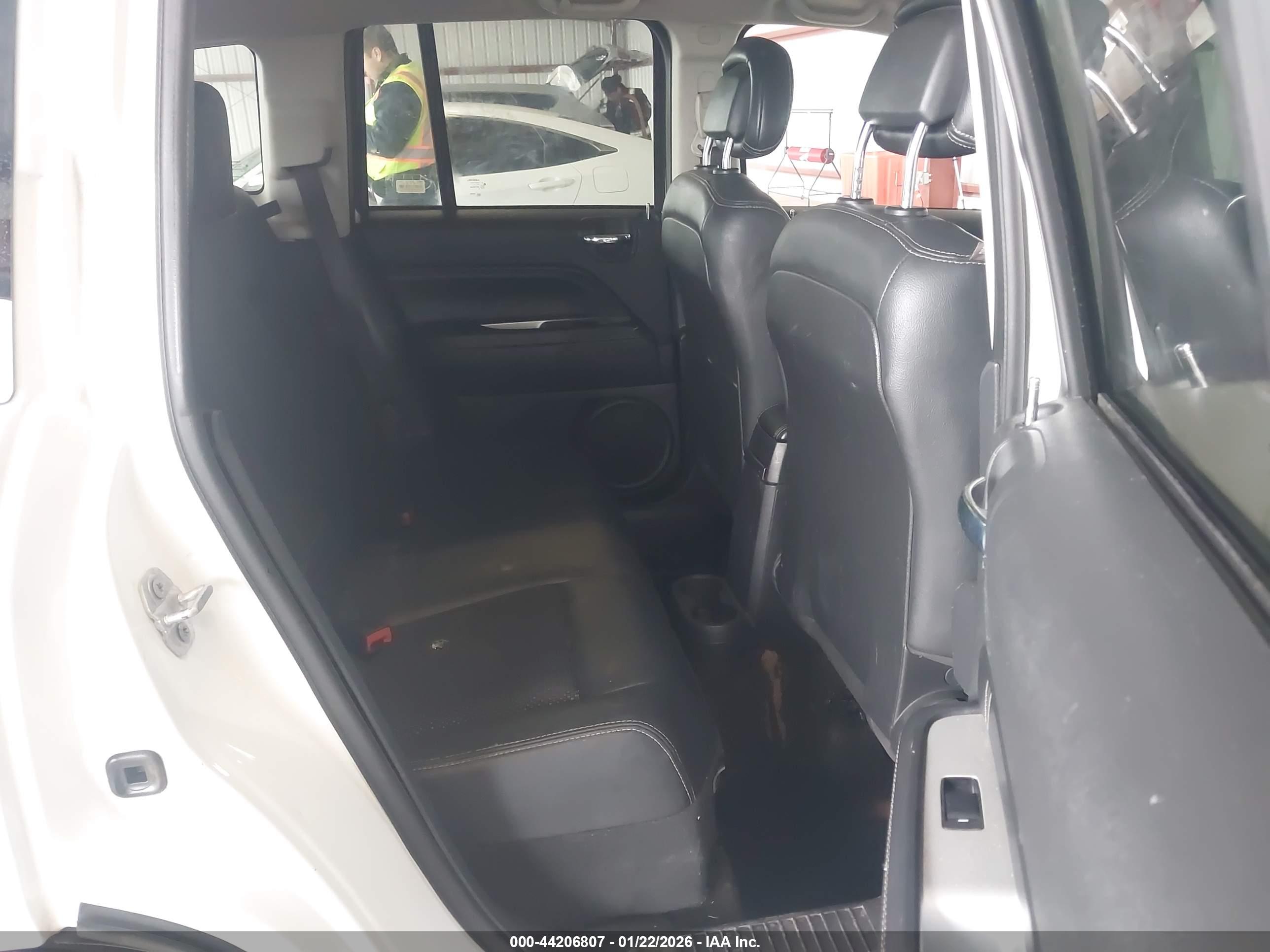 JEEP COMPASS image 8