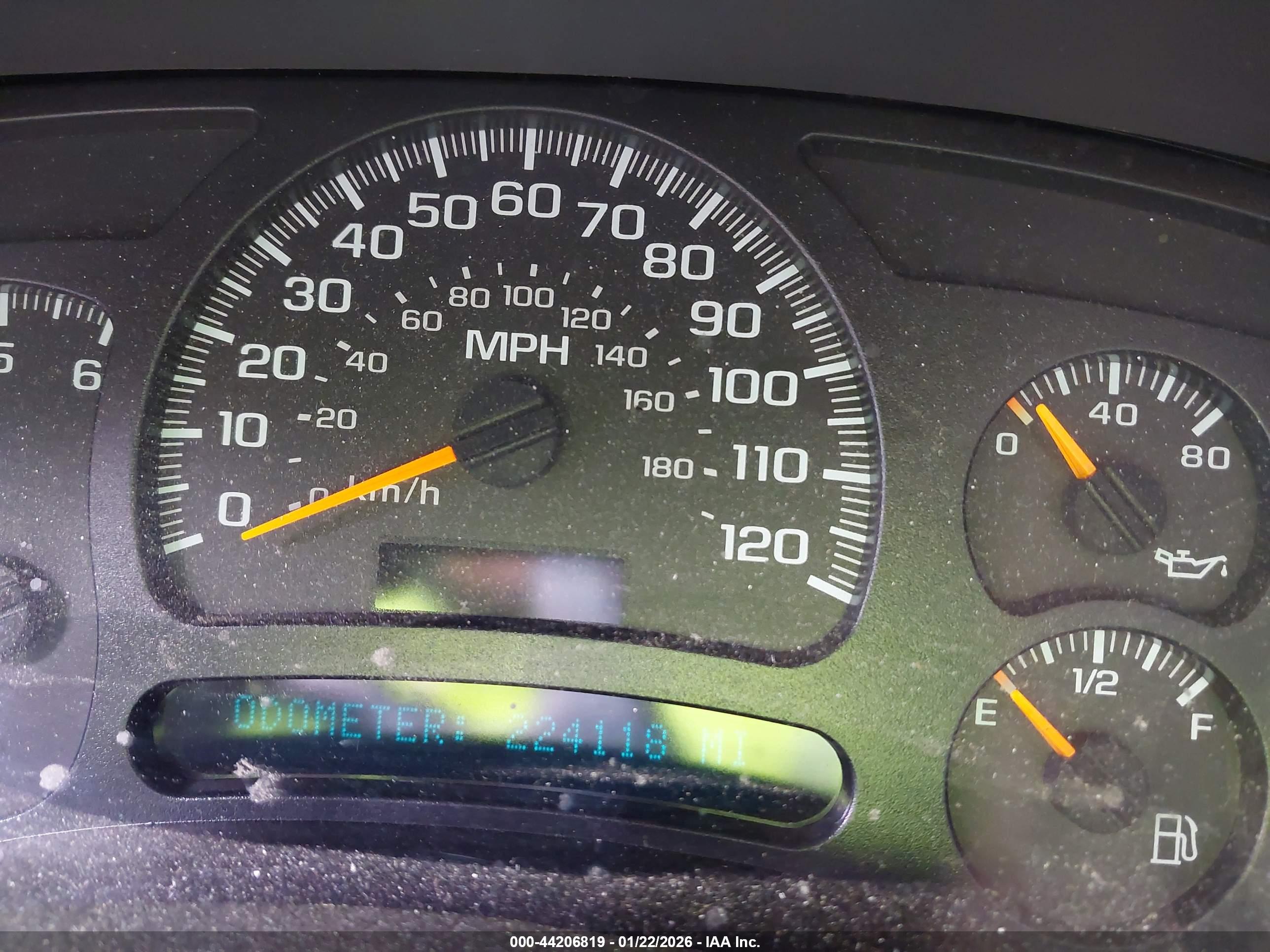 CHEVROLET SILVERADO image 7
