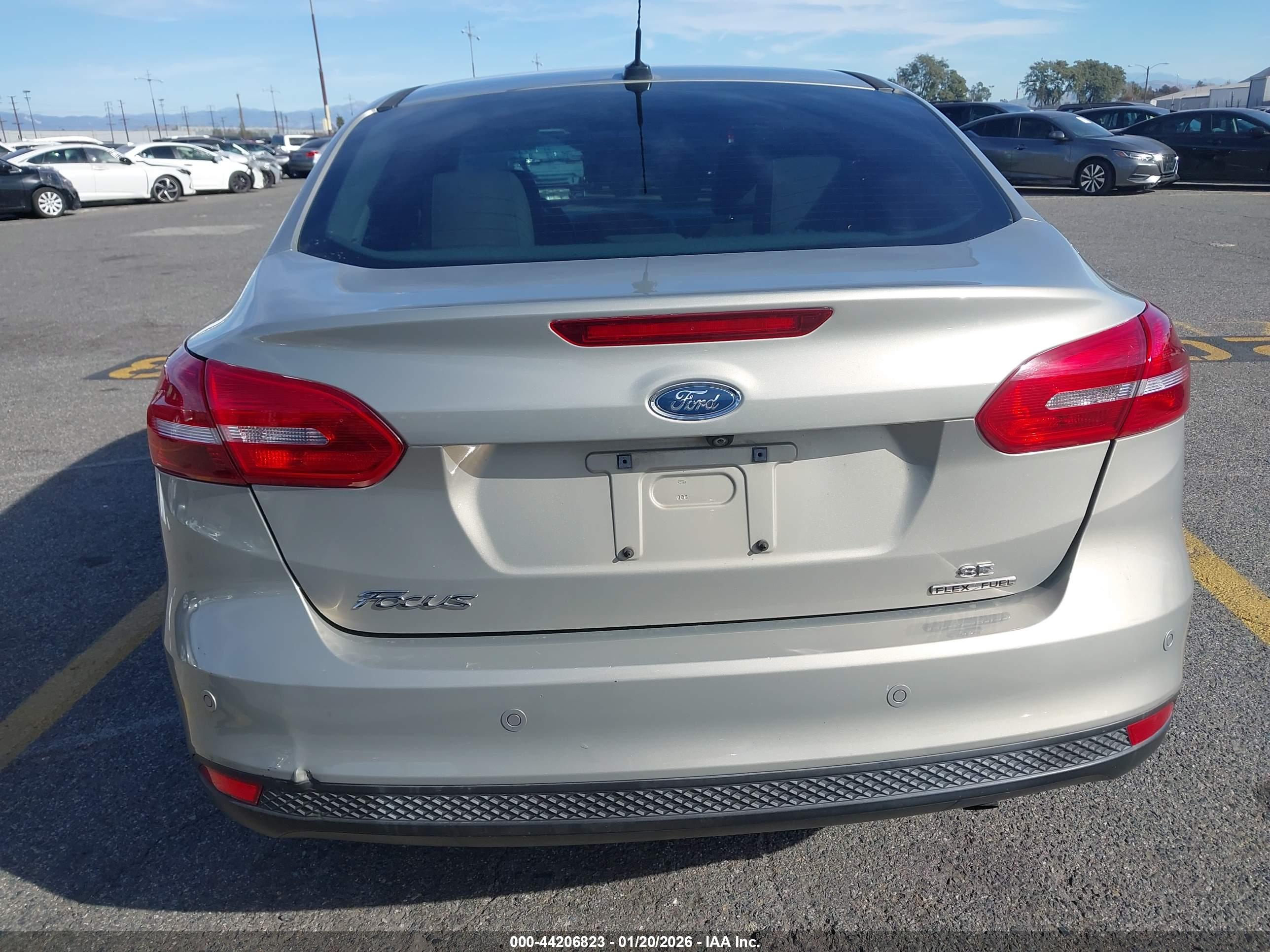 FORD FOCUS image 6