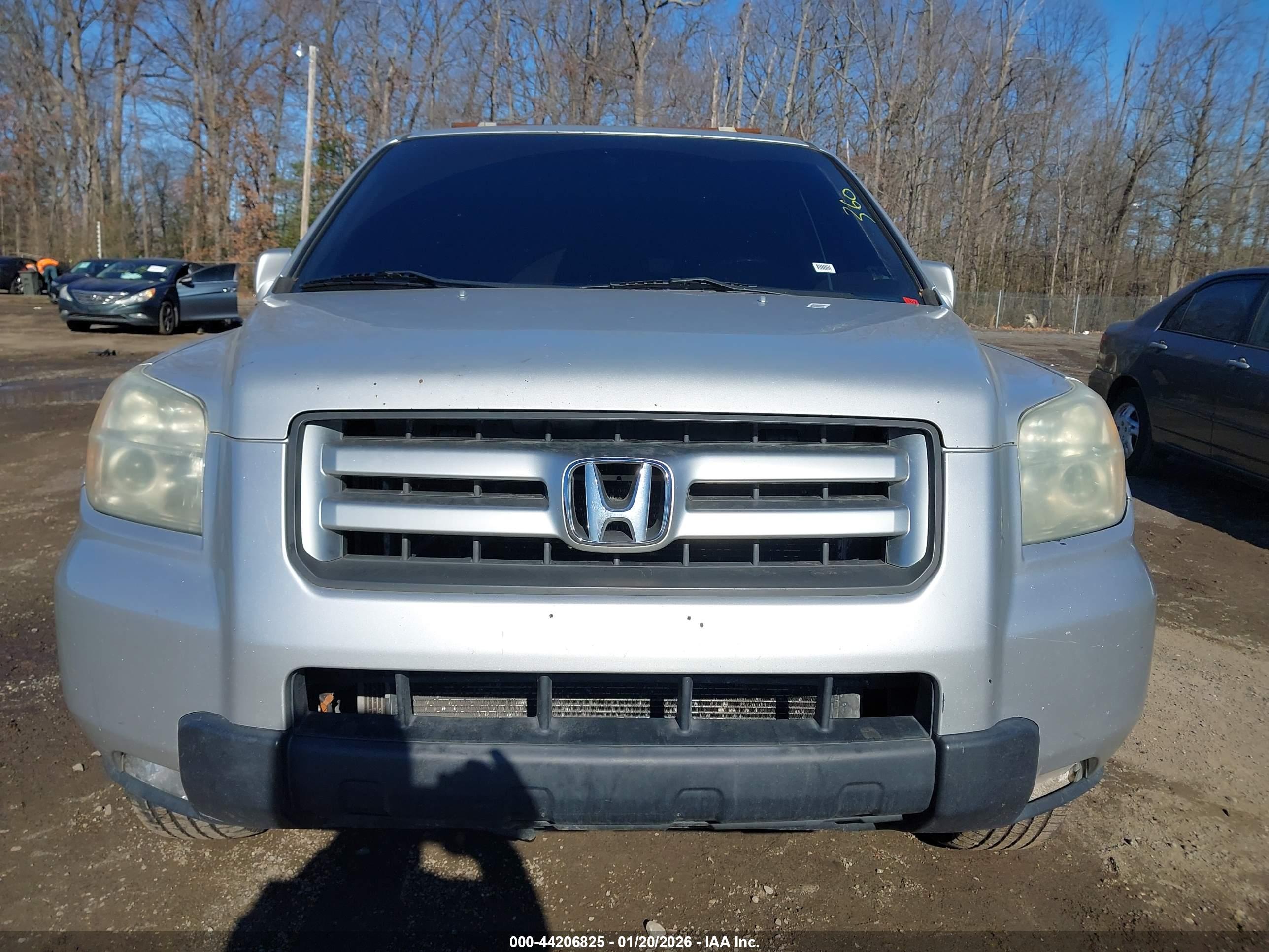 HONDA PILOT image 6