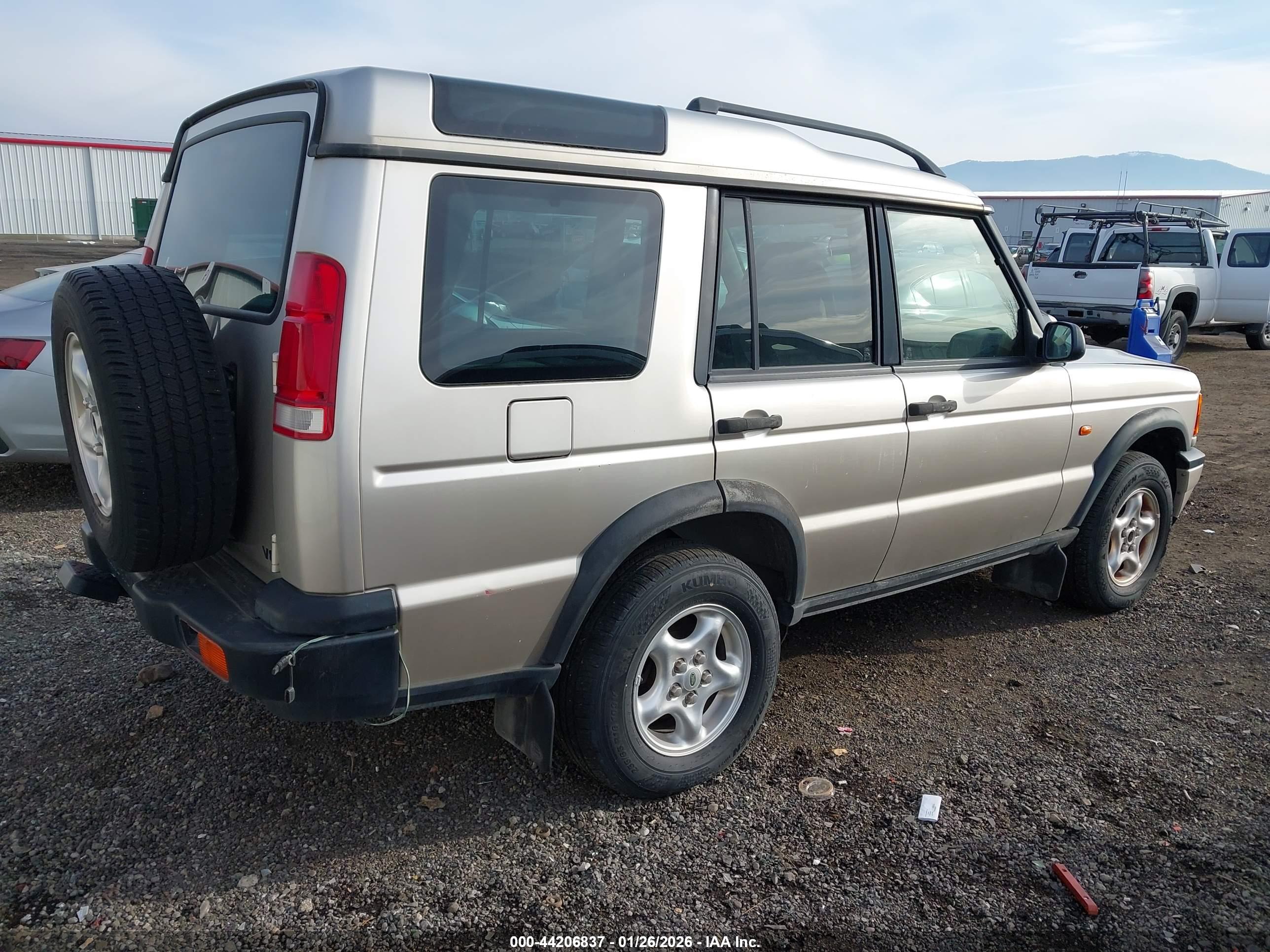 LAND ROVER image 4