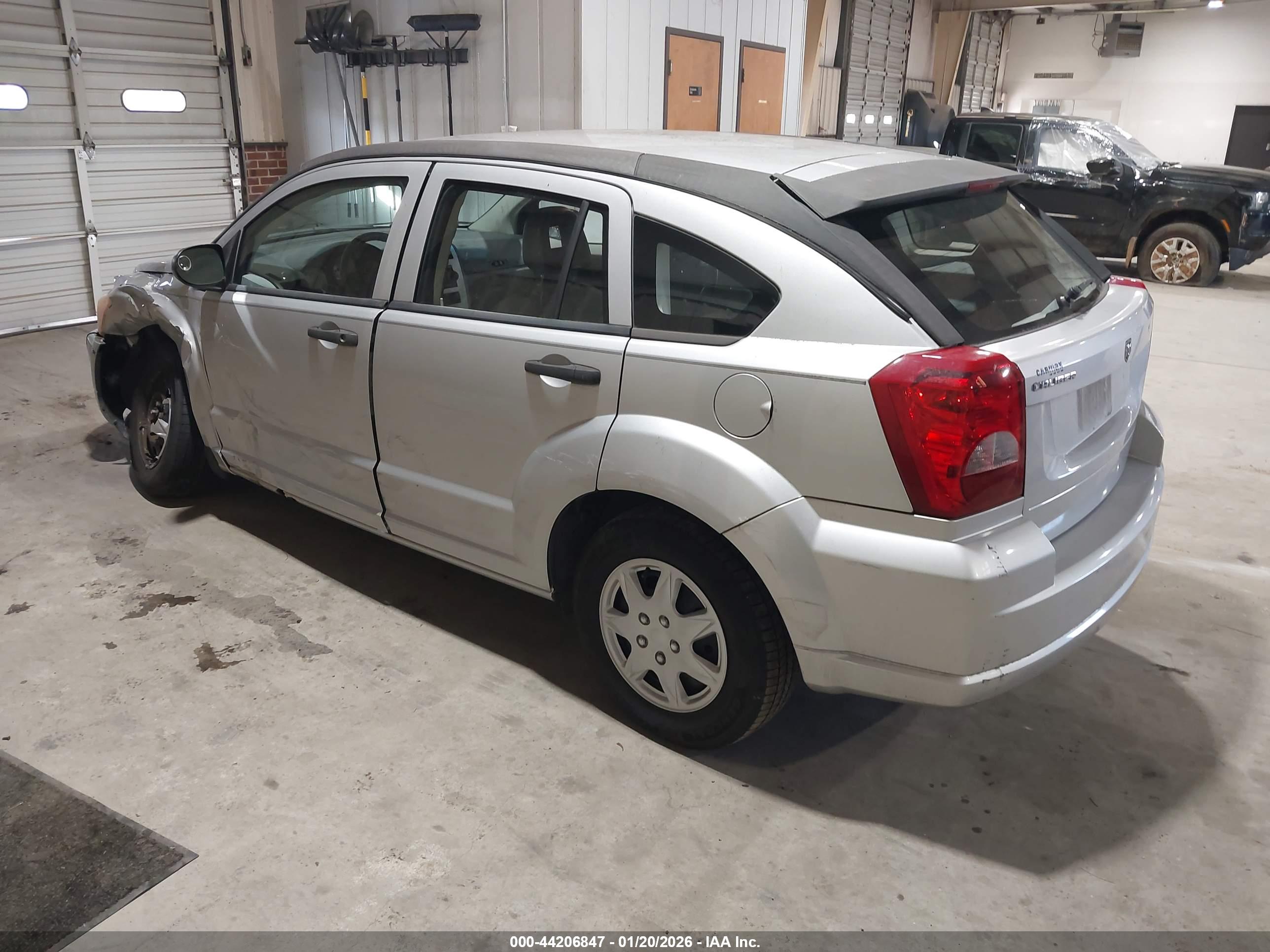 DODGE CALIBER image 3