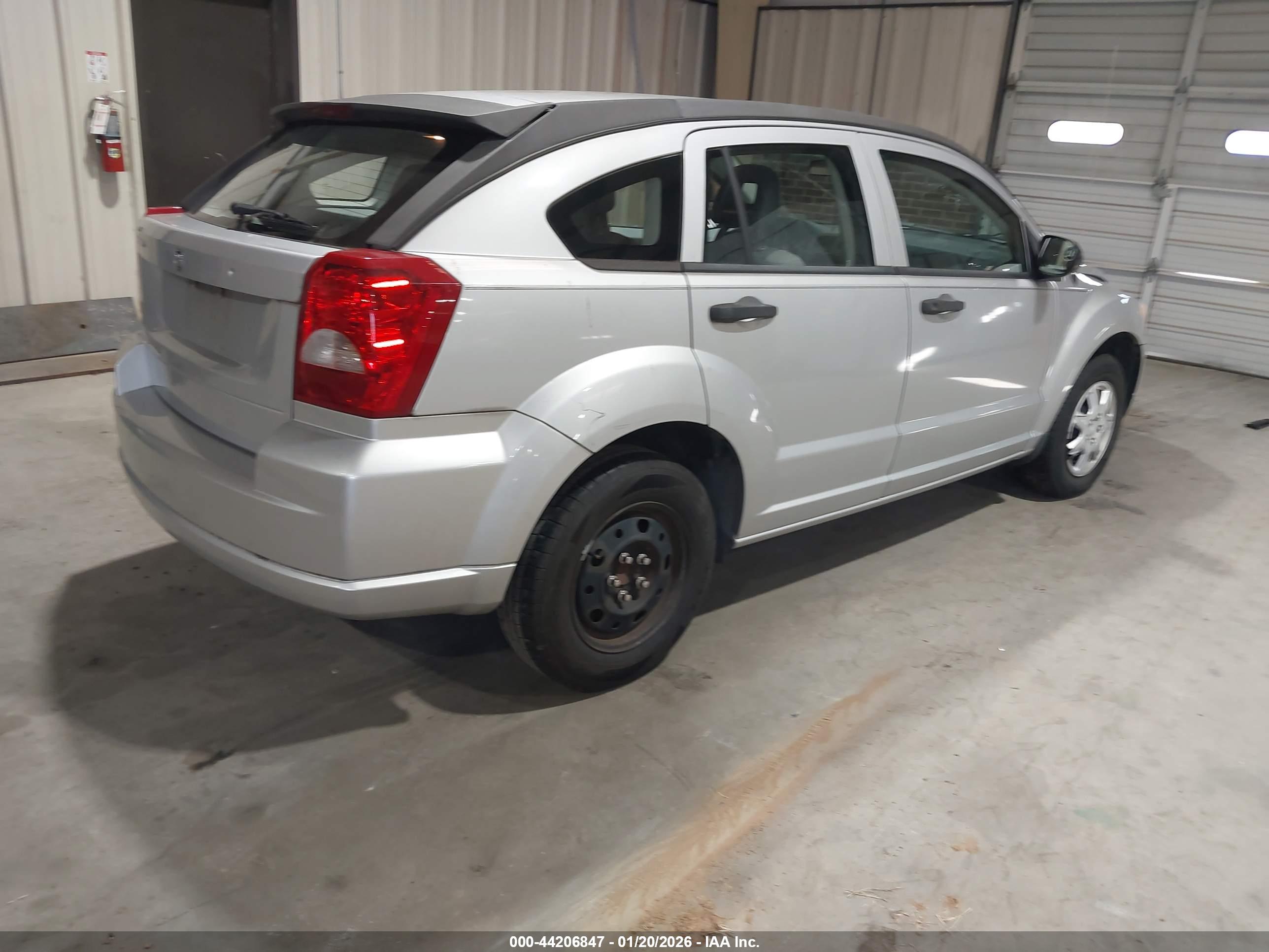 DODGE CALIBER image 4