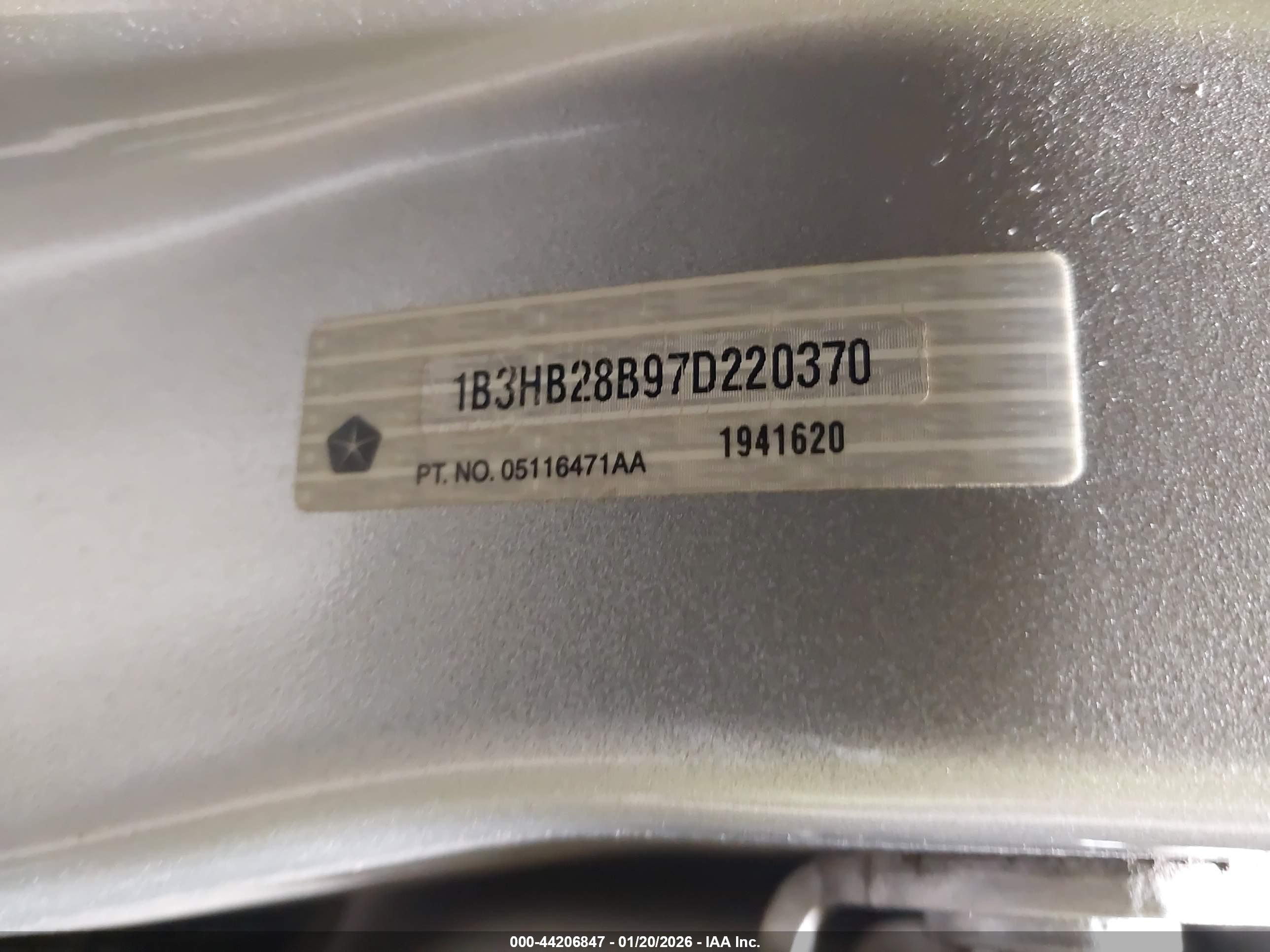 DODGE CALIBER image 9