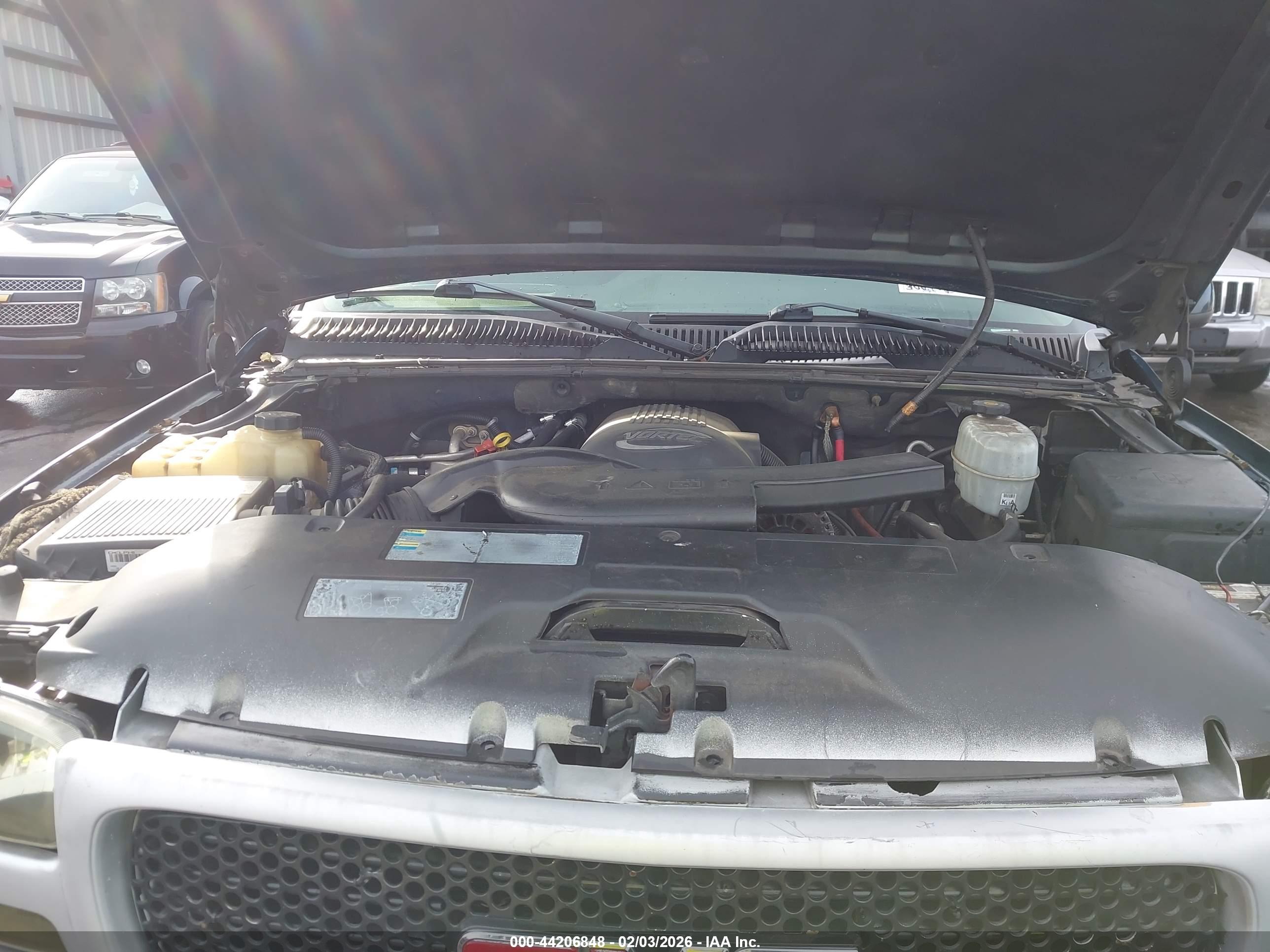GMC YUKON image 10