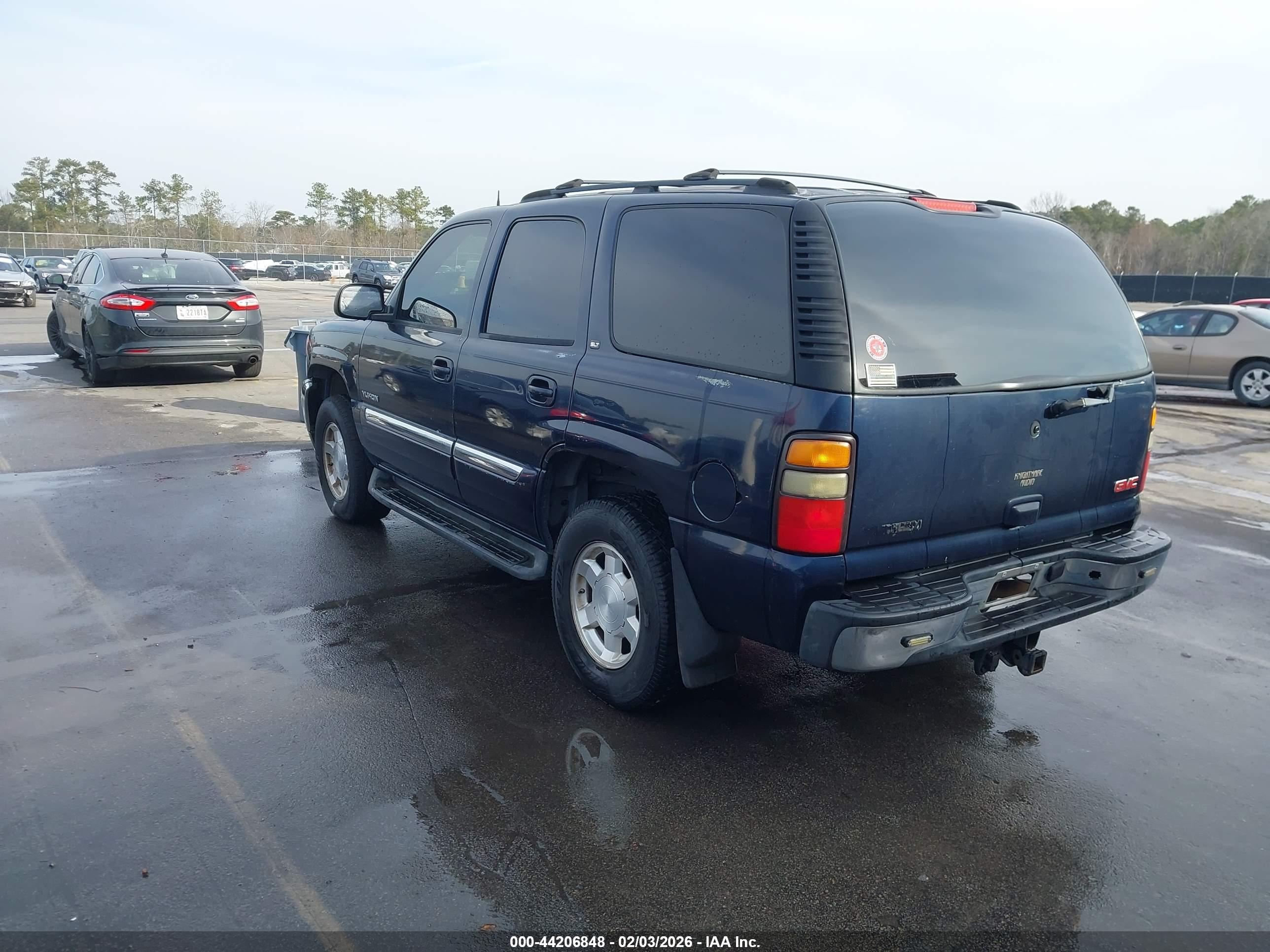 GMC YUKON image 3