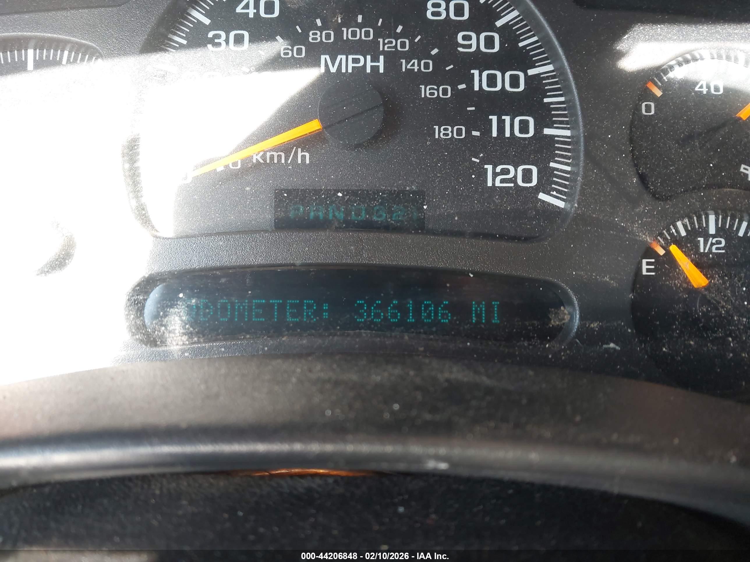 GMC YUKON image 7
