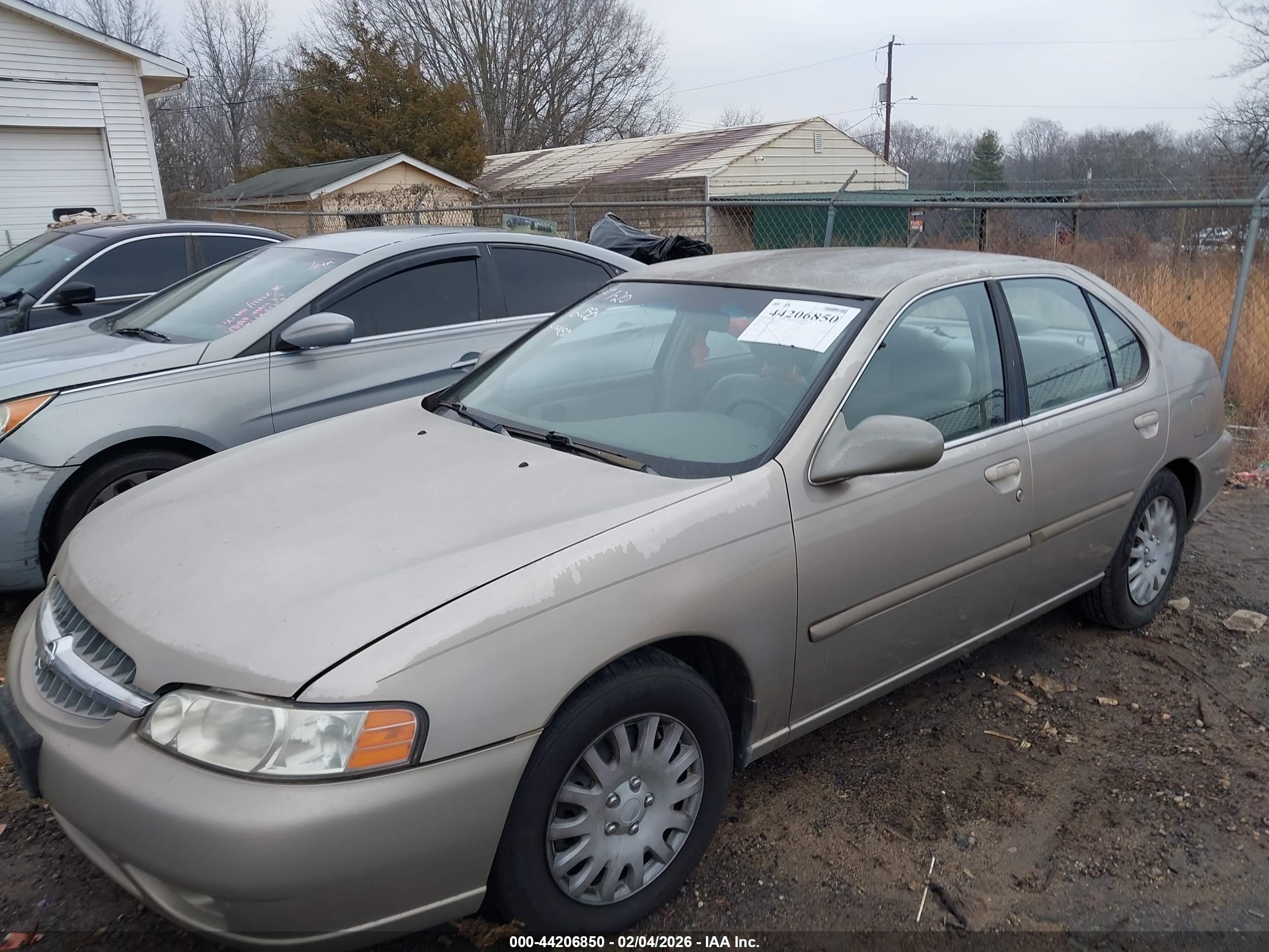 NISSAN ALTIMA image 2