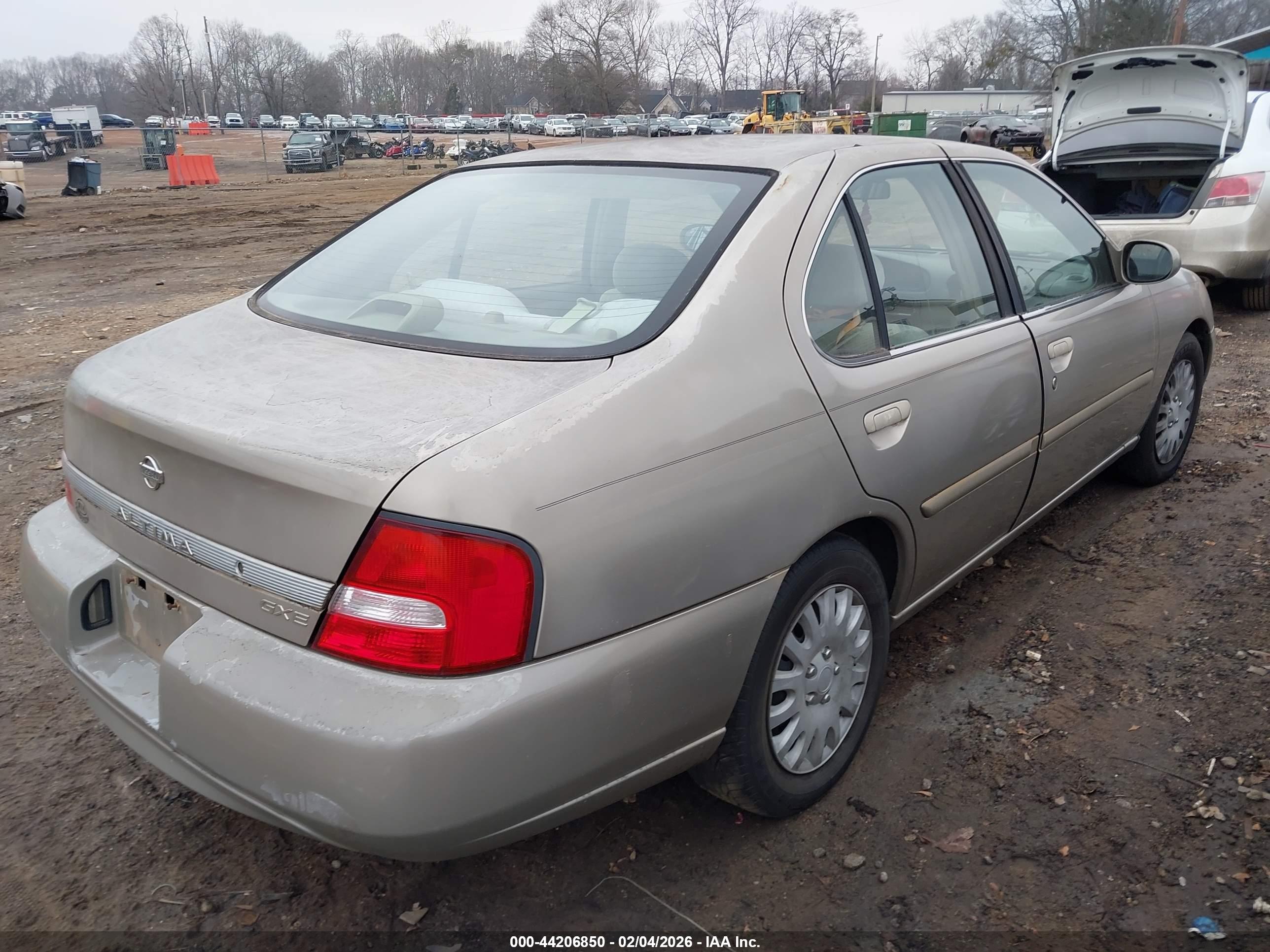 NISSAN ALTIMA image 4