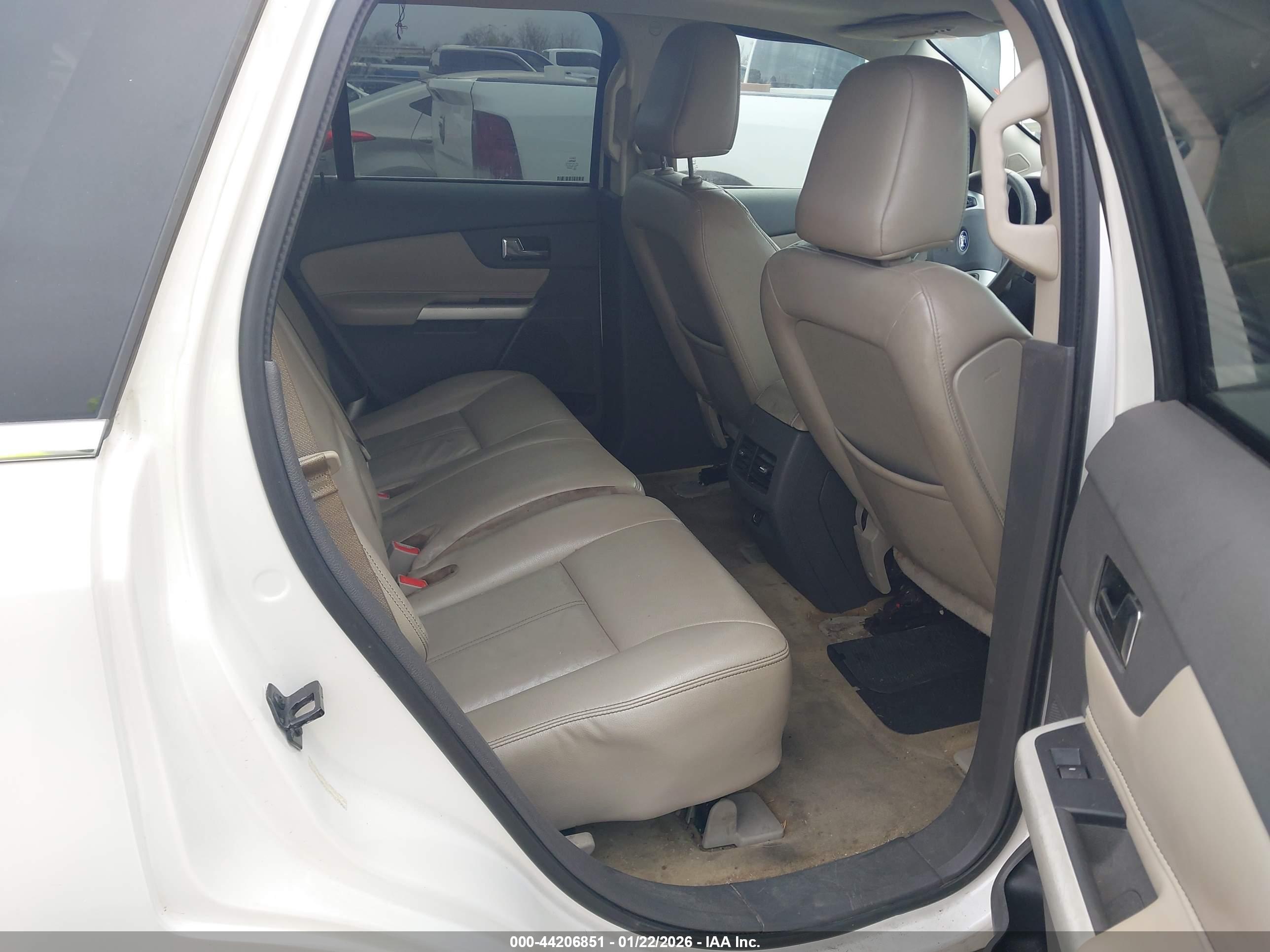 FORD EDGE image 8