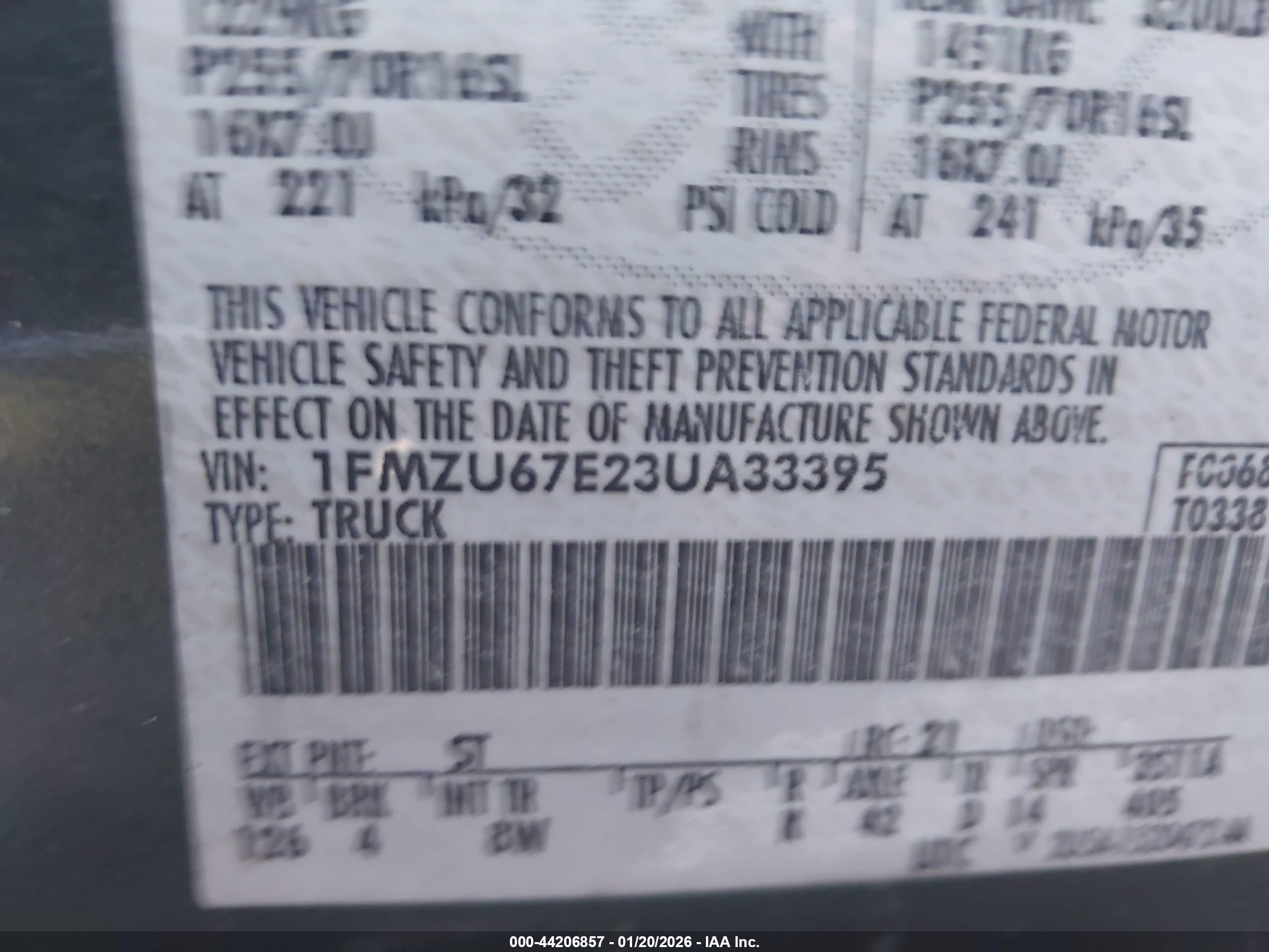 FORD EXPLORER image 9