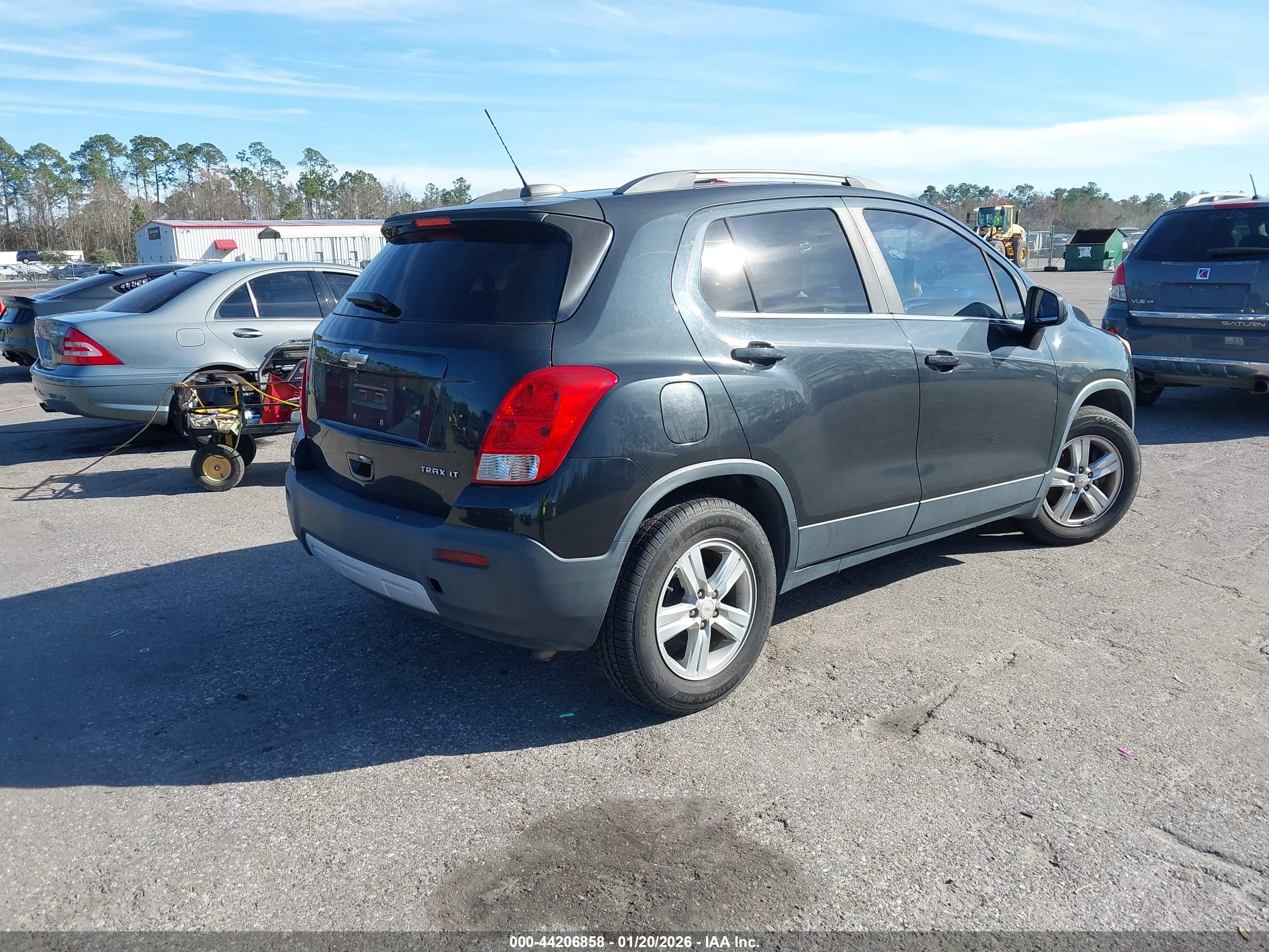 CHEVROLET TRAX image 4