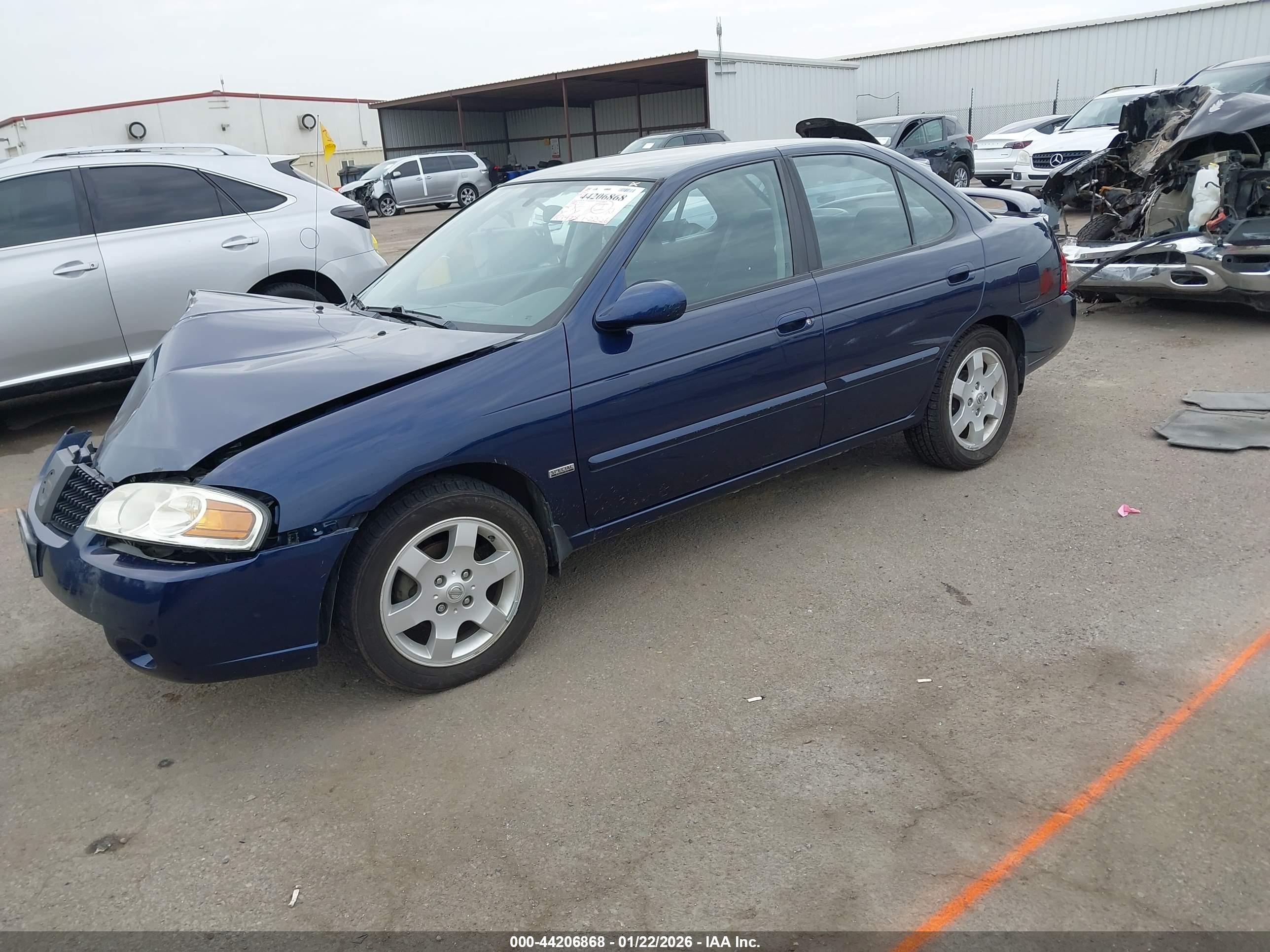 NISSAN SENTRA image 2