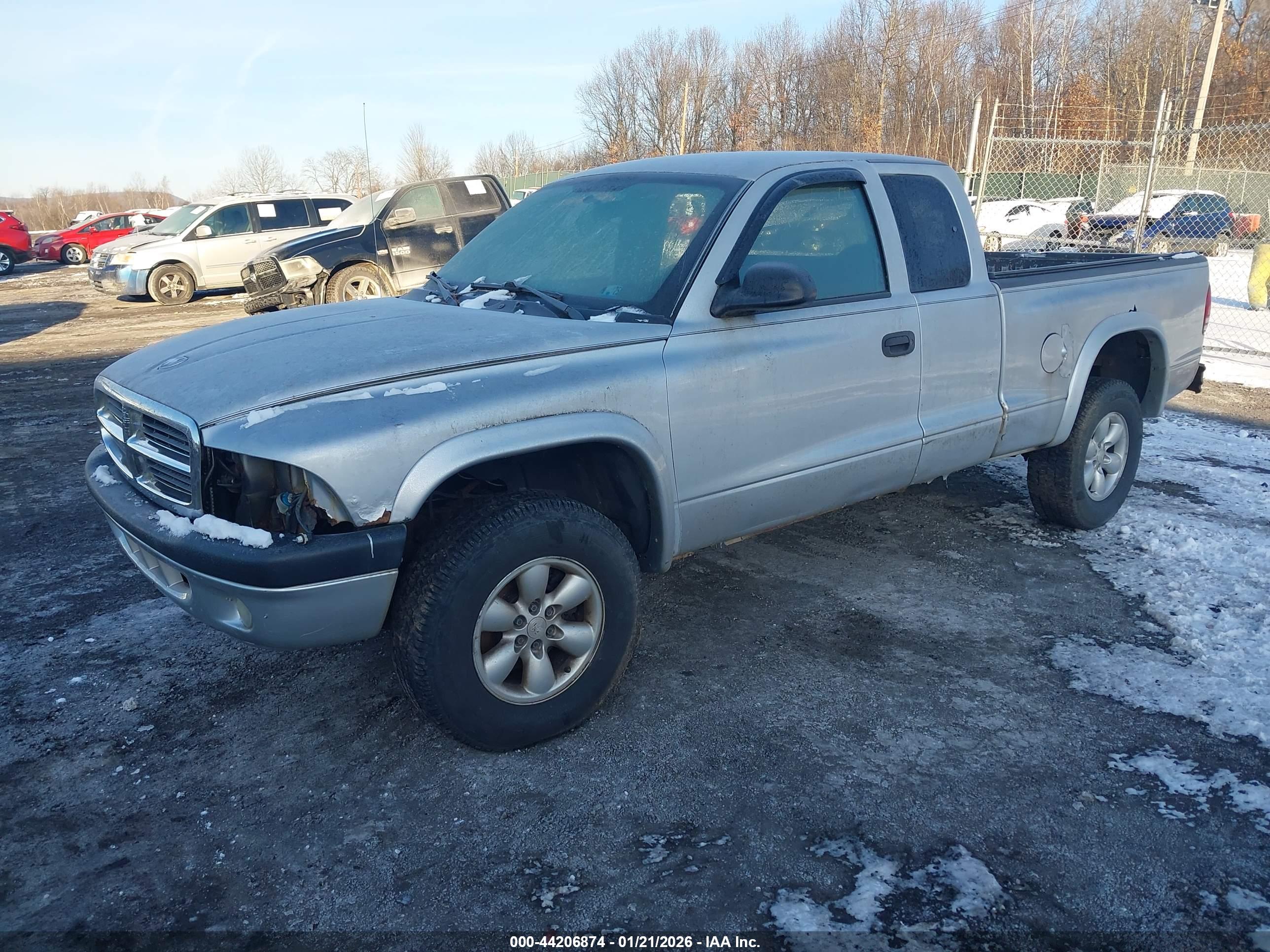DODGE DAKOTA image 2